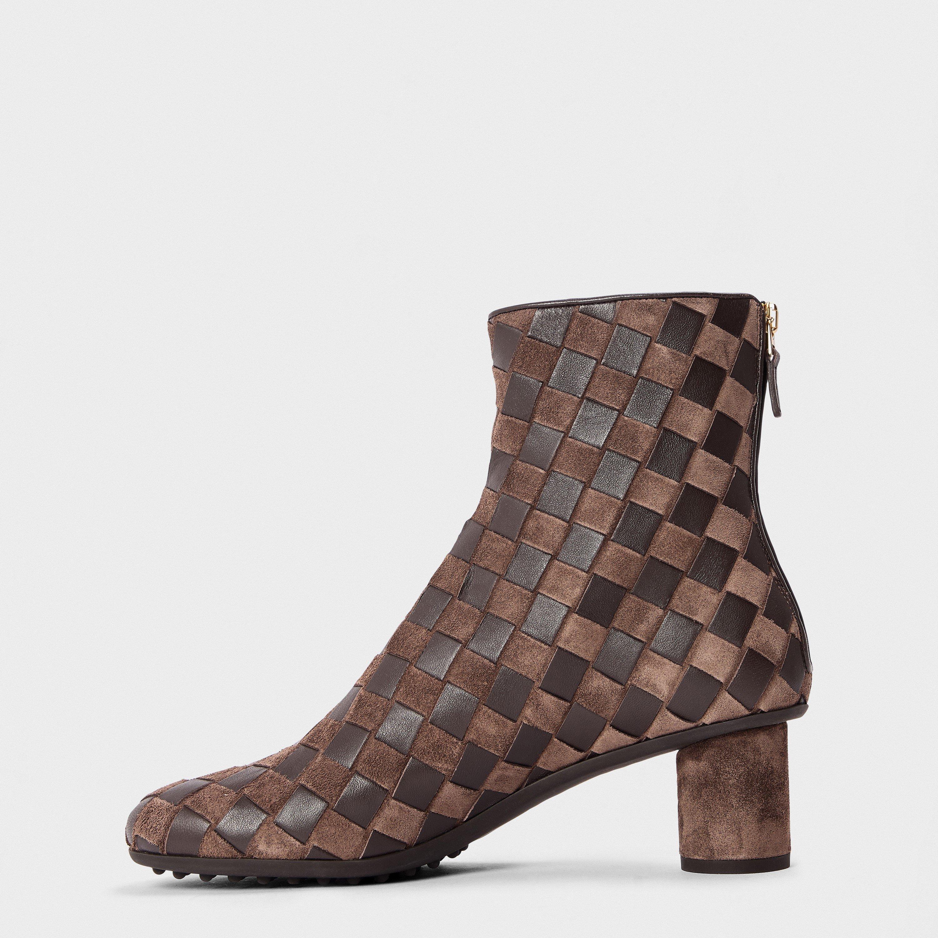 Fondant - Bottega Veneta - Women's BV Atomic Suede Ankle Boots - 2