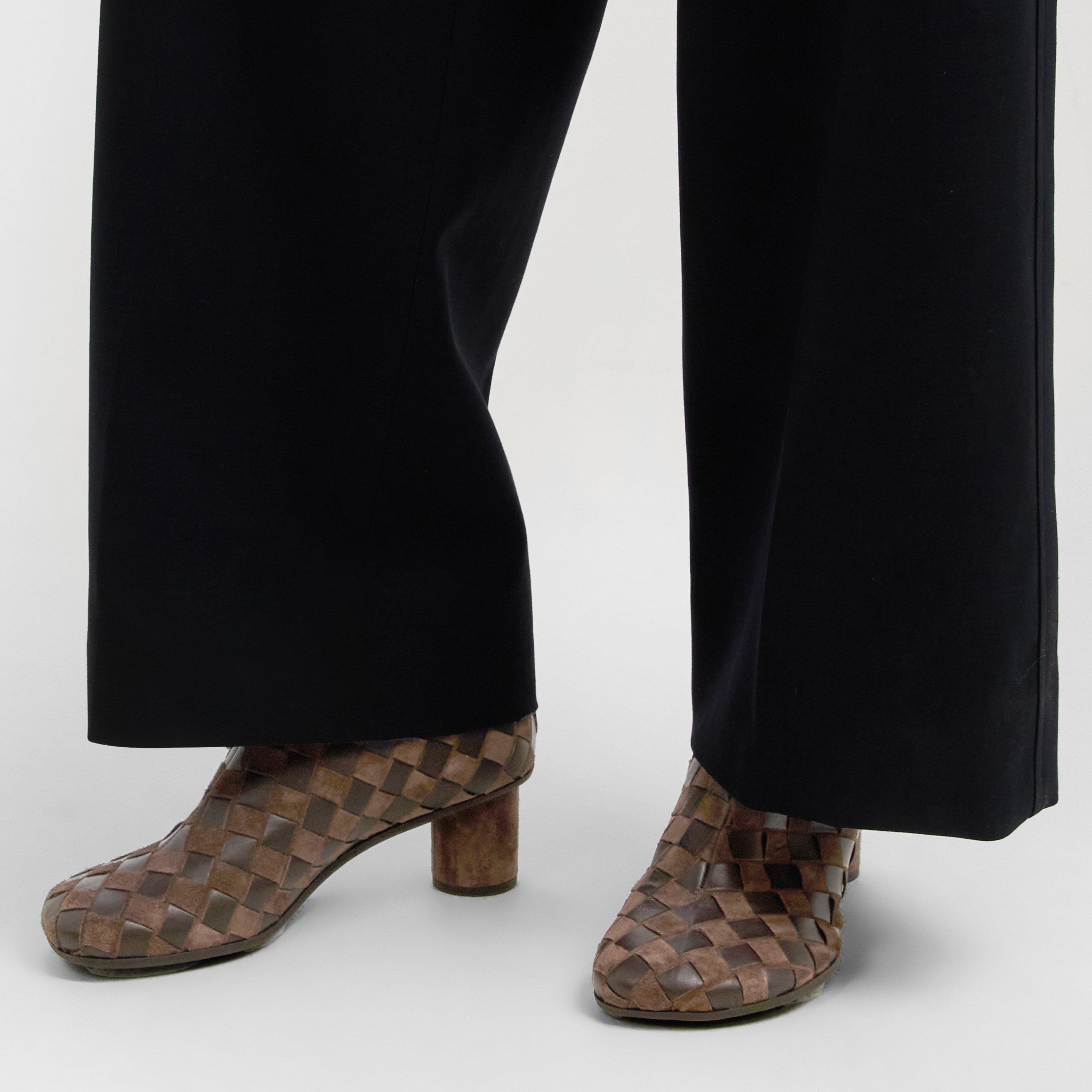 Fondant - Bottega Veneta - Women's BV Atomic Suede Ankle Boots - 3