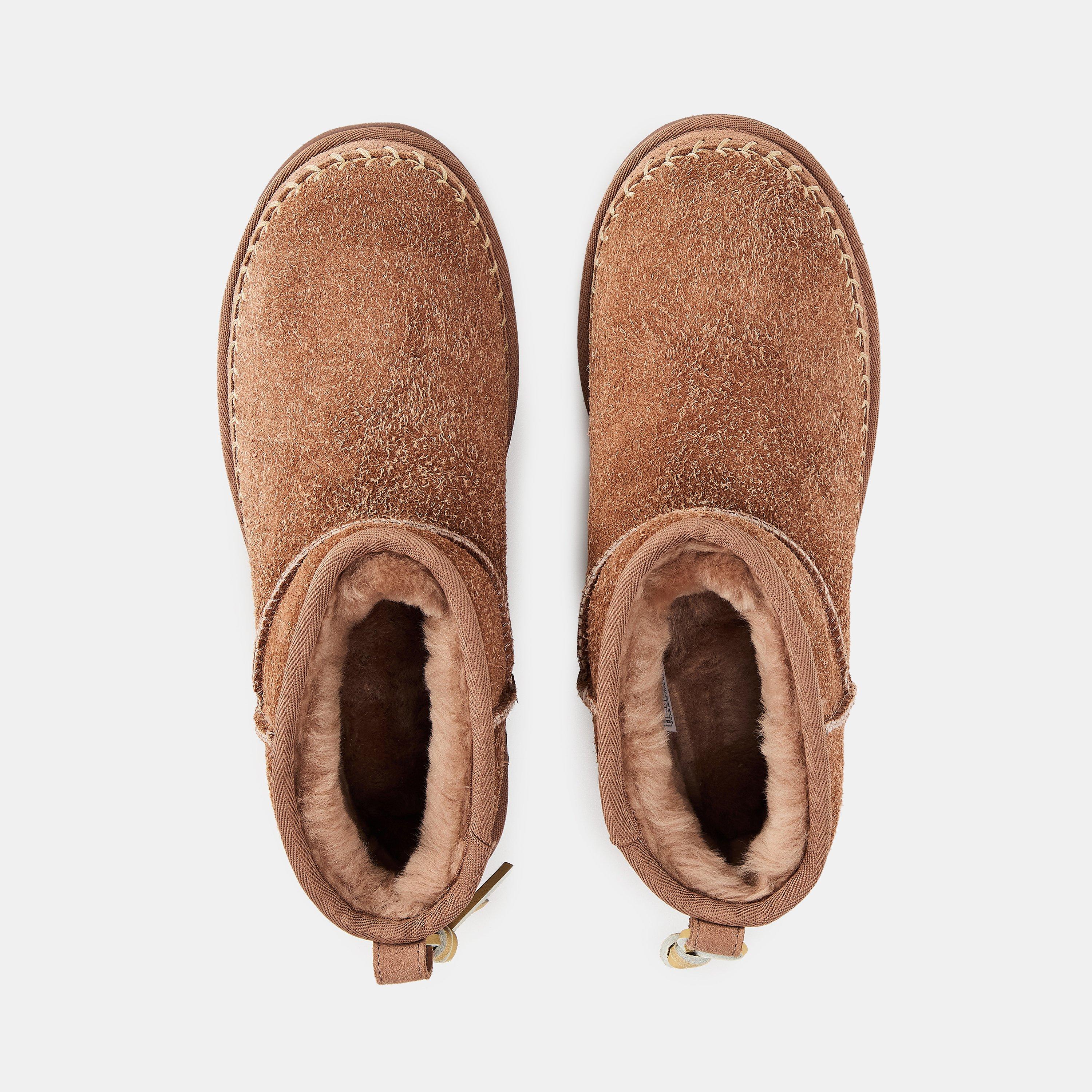 Roaky Oak - Ugg - Women's Biarritz Snug Boot - 5