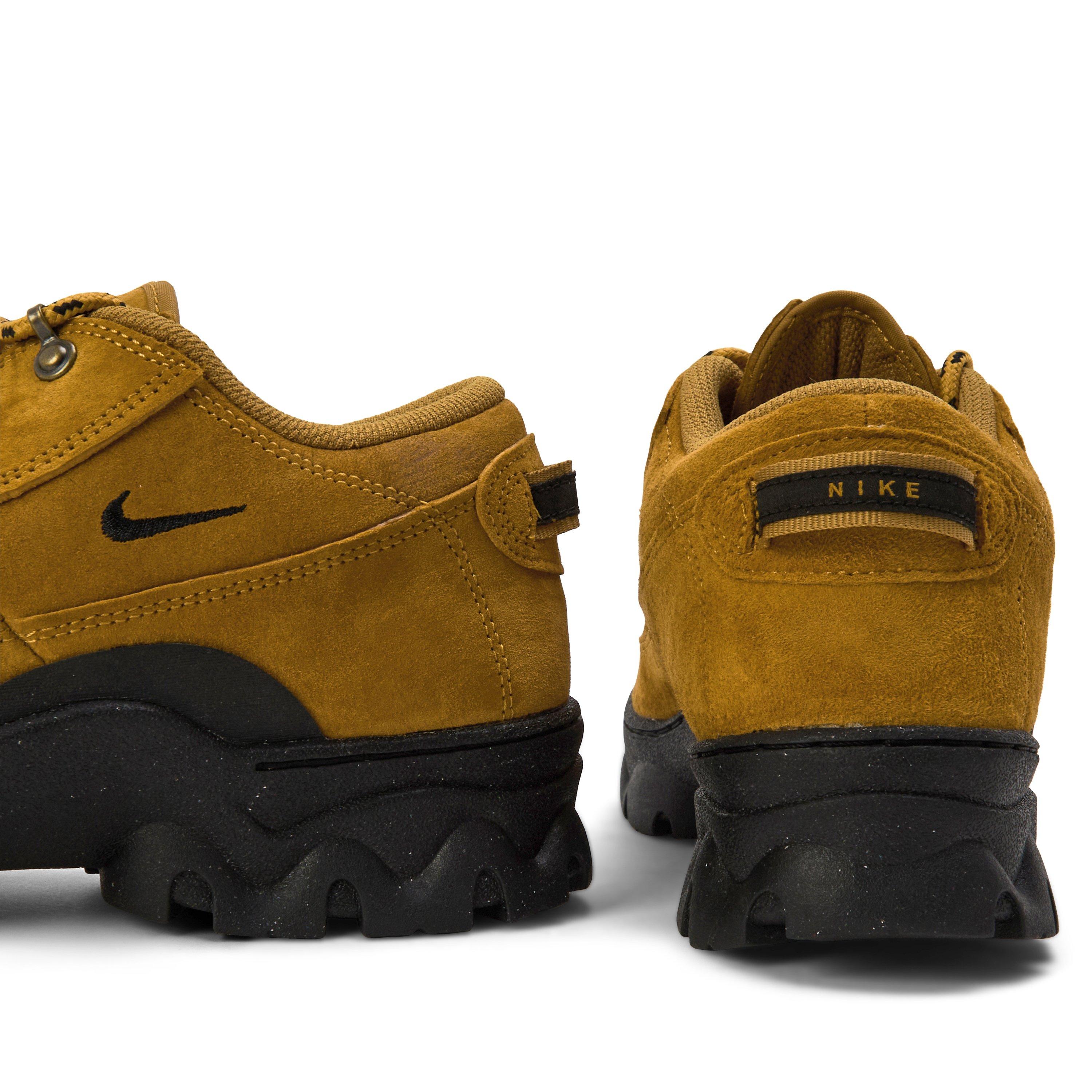 Wheat/Black - Nike - Women's Lahar Low Leather Chukka Boots - 5