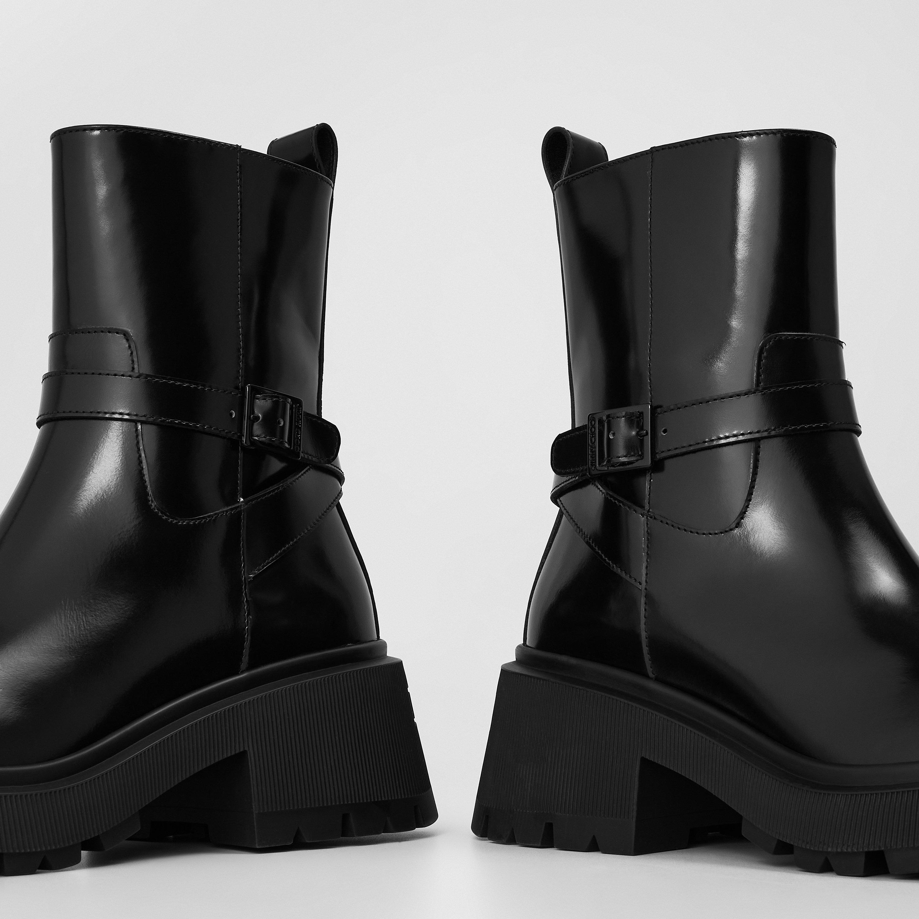 Black - Jimmy Choo - Women's Conny Flat Ankle Boots - 4