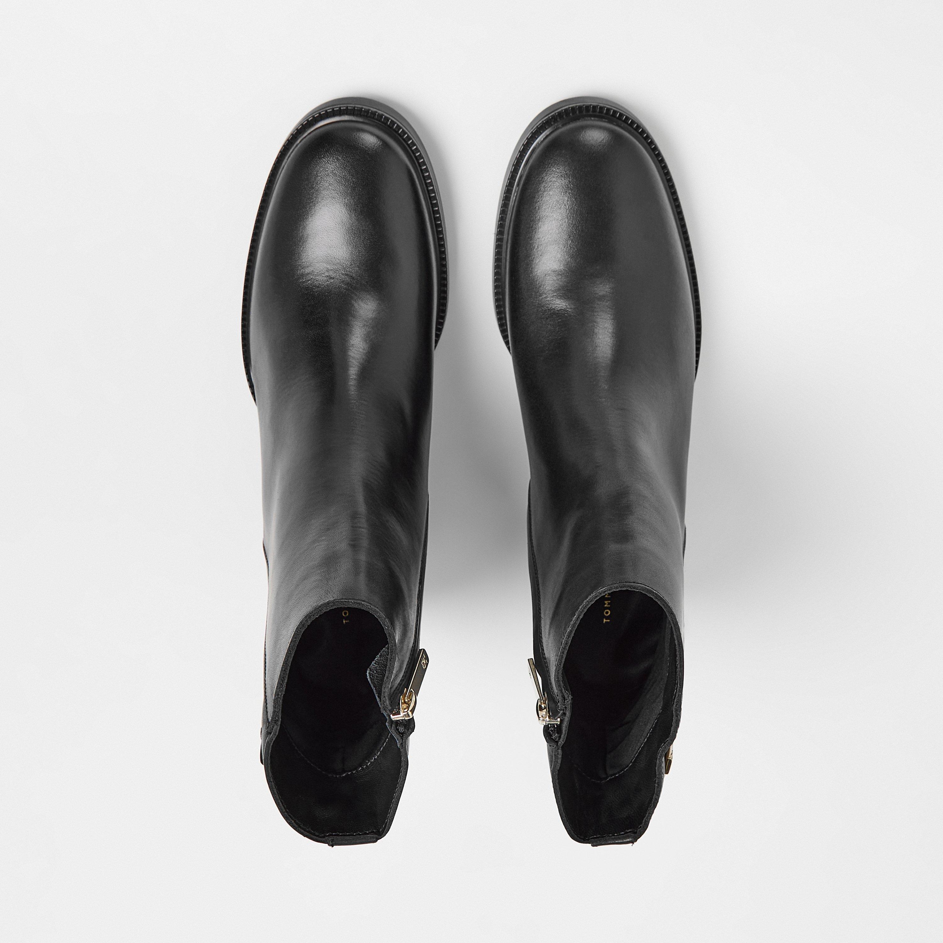 Black - Tommy Hilfiger - Women's Stacked Heel Ankle Boots - 5