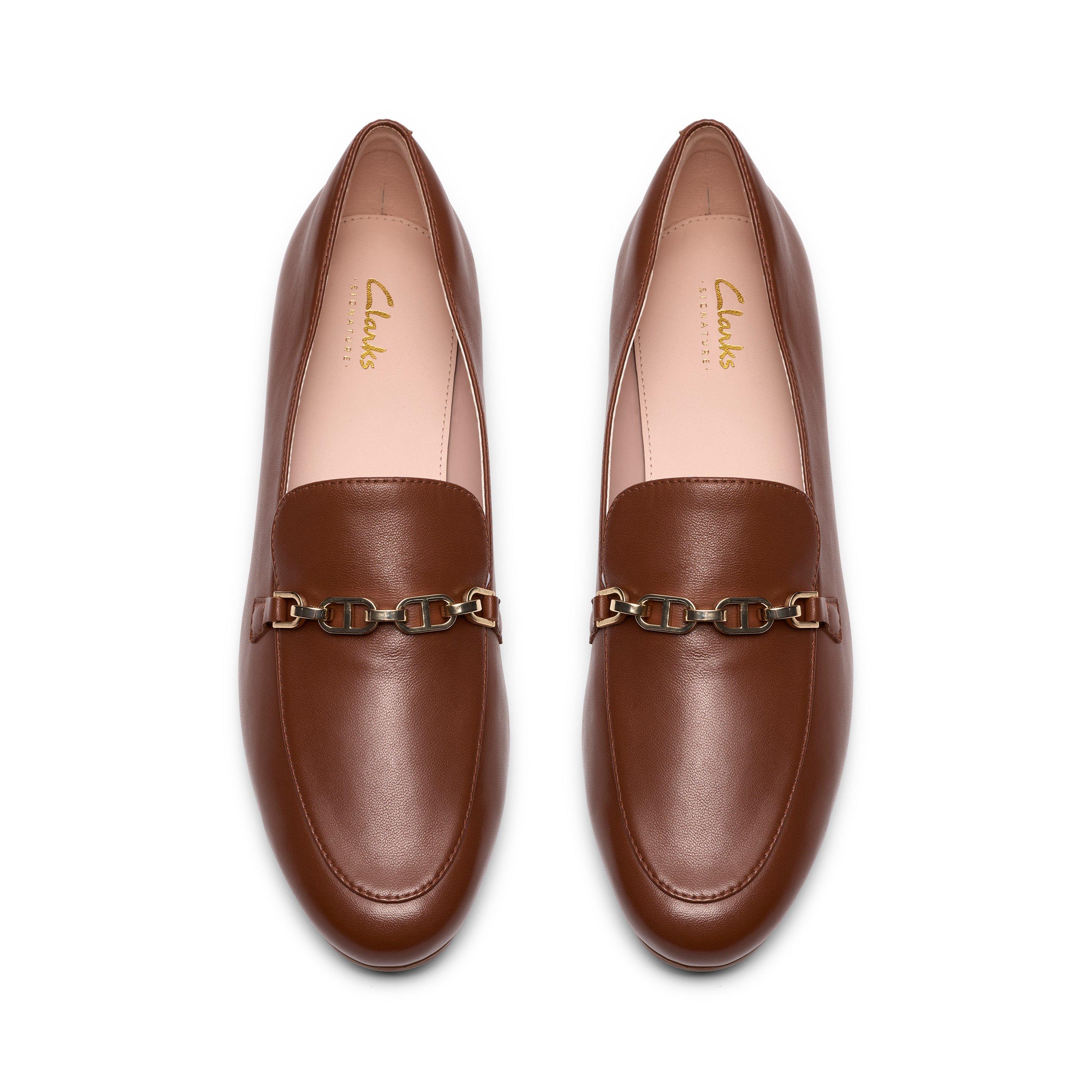 Tan Leathrer - Clarks - Women's Loafers - 6