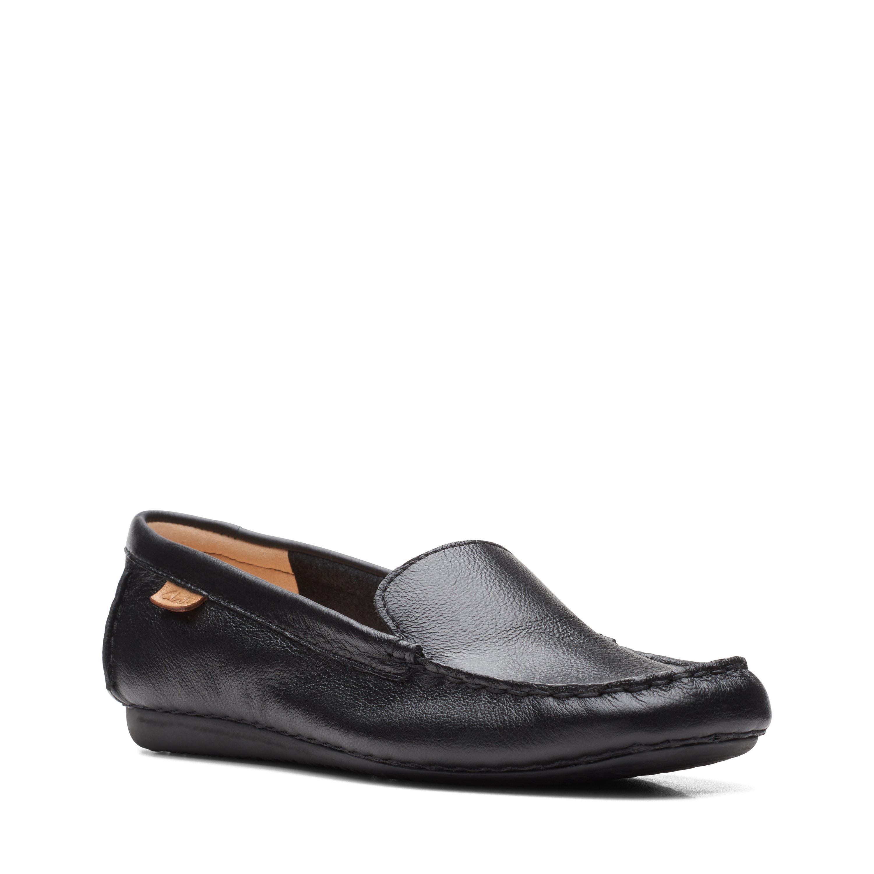Black Leather - Clarks - Freckle Walk Shoes - 2