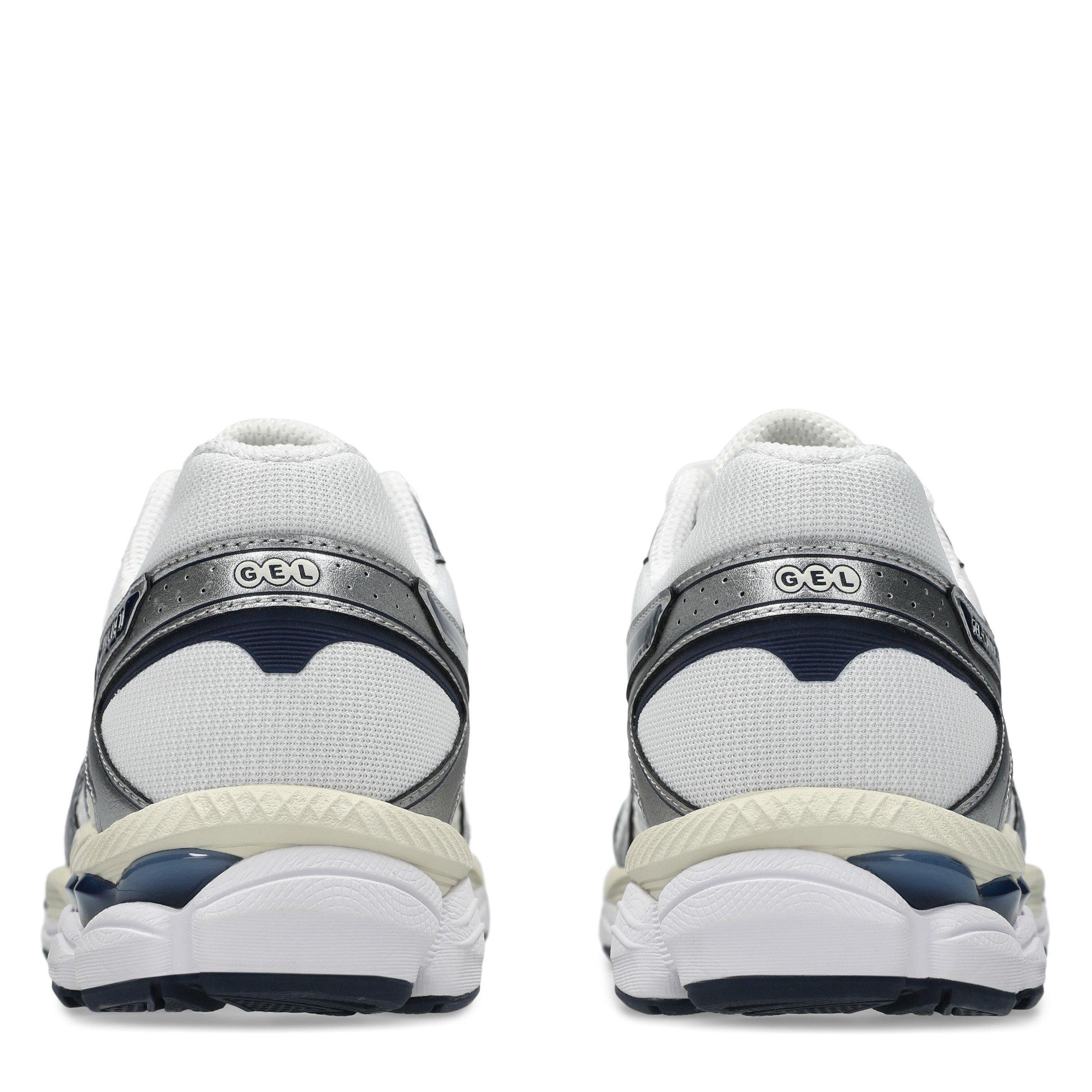 White/Midnight - Asics - Womens Gel-Cumulus 16 Trainers - 7