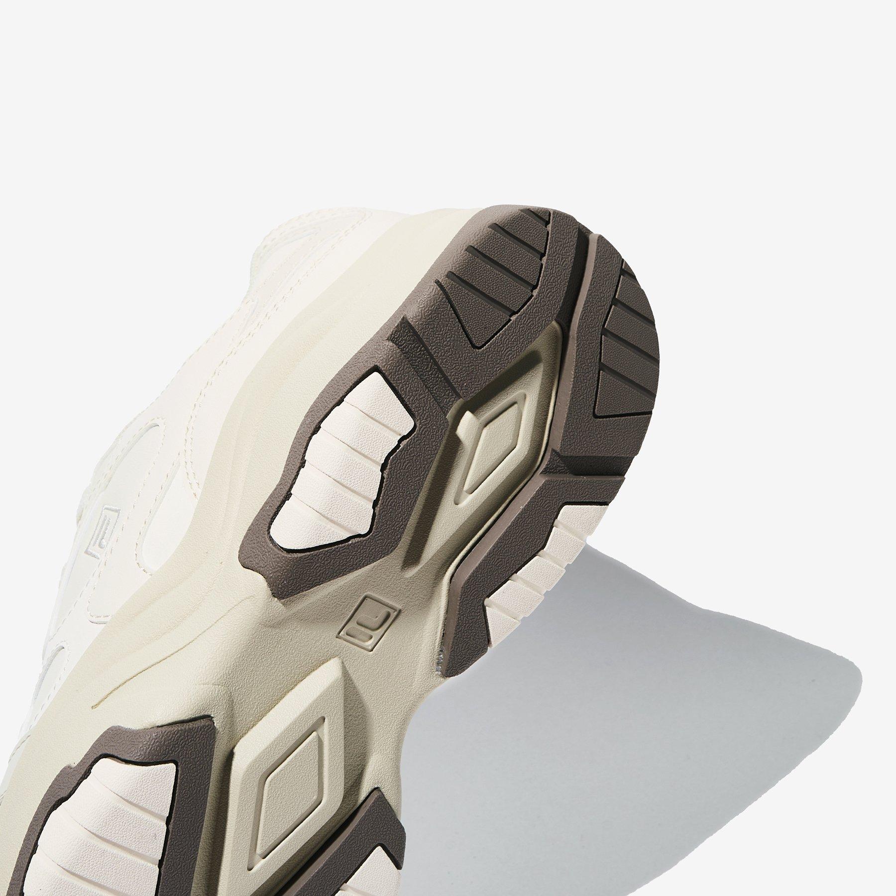 BGE/BGE/BGE - Fila - Wavy Rumble Runners - 7