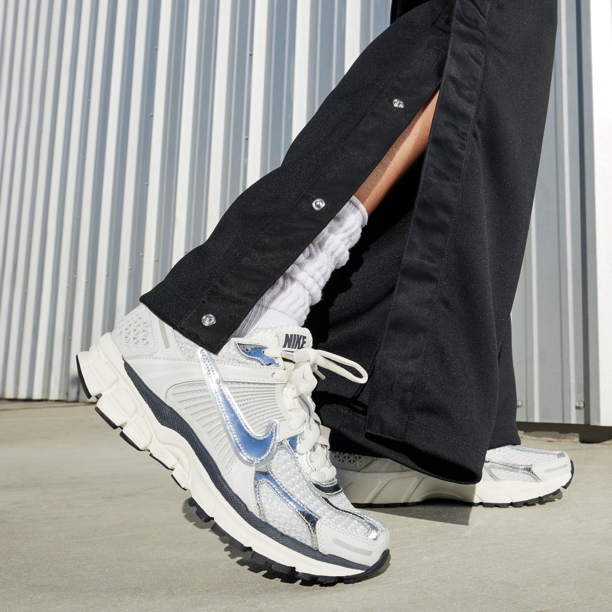 Photon/Dust - Nike - Nike Zoom Vomero 5 Trainers - 3