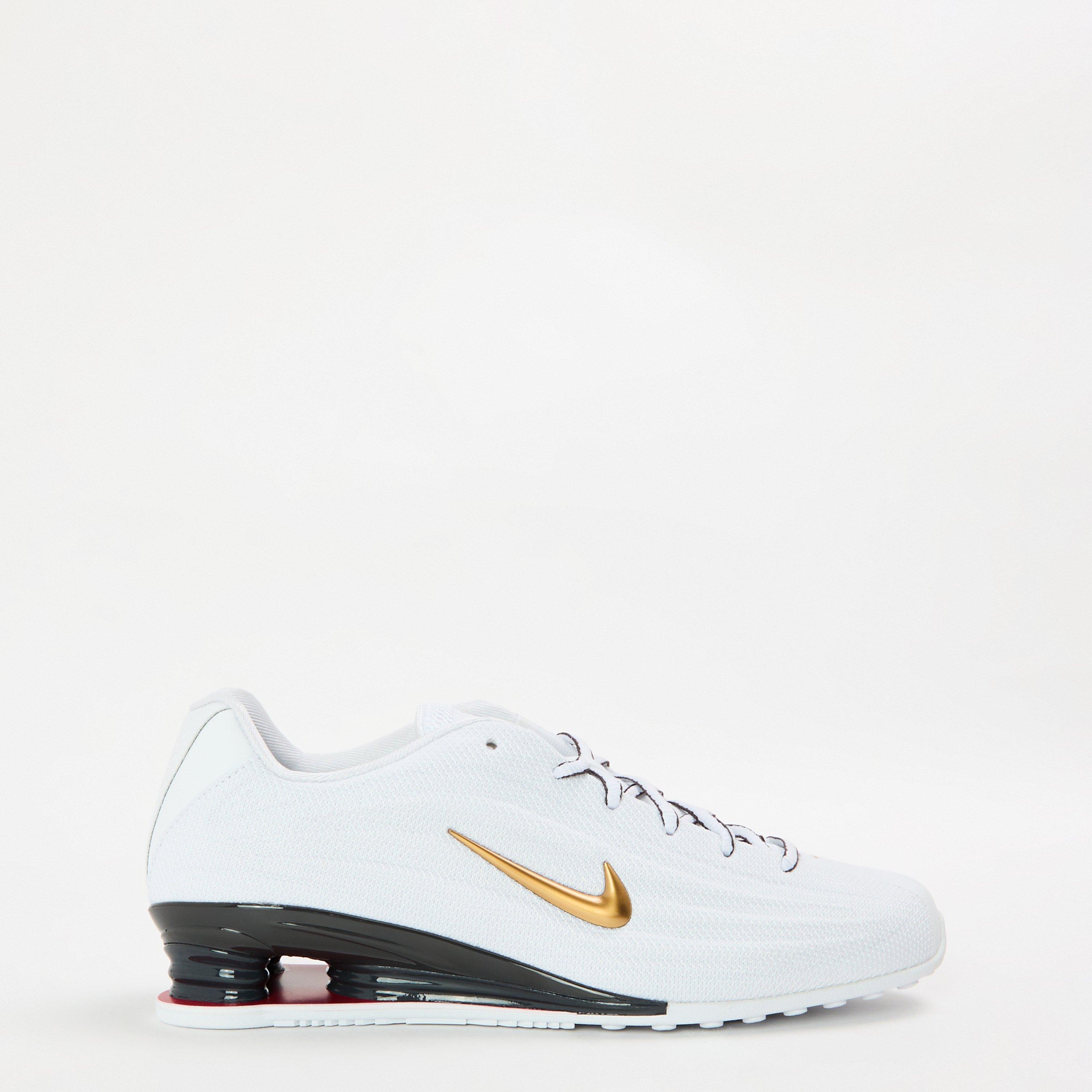 Nike Women's Trainers - White/Gold - Size 7 (41)