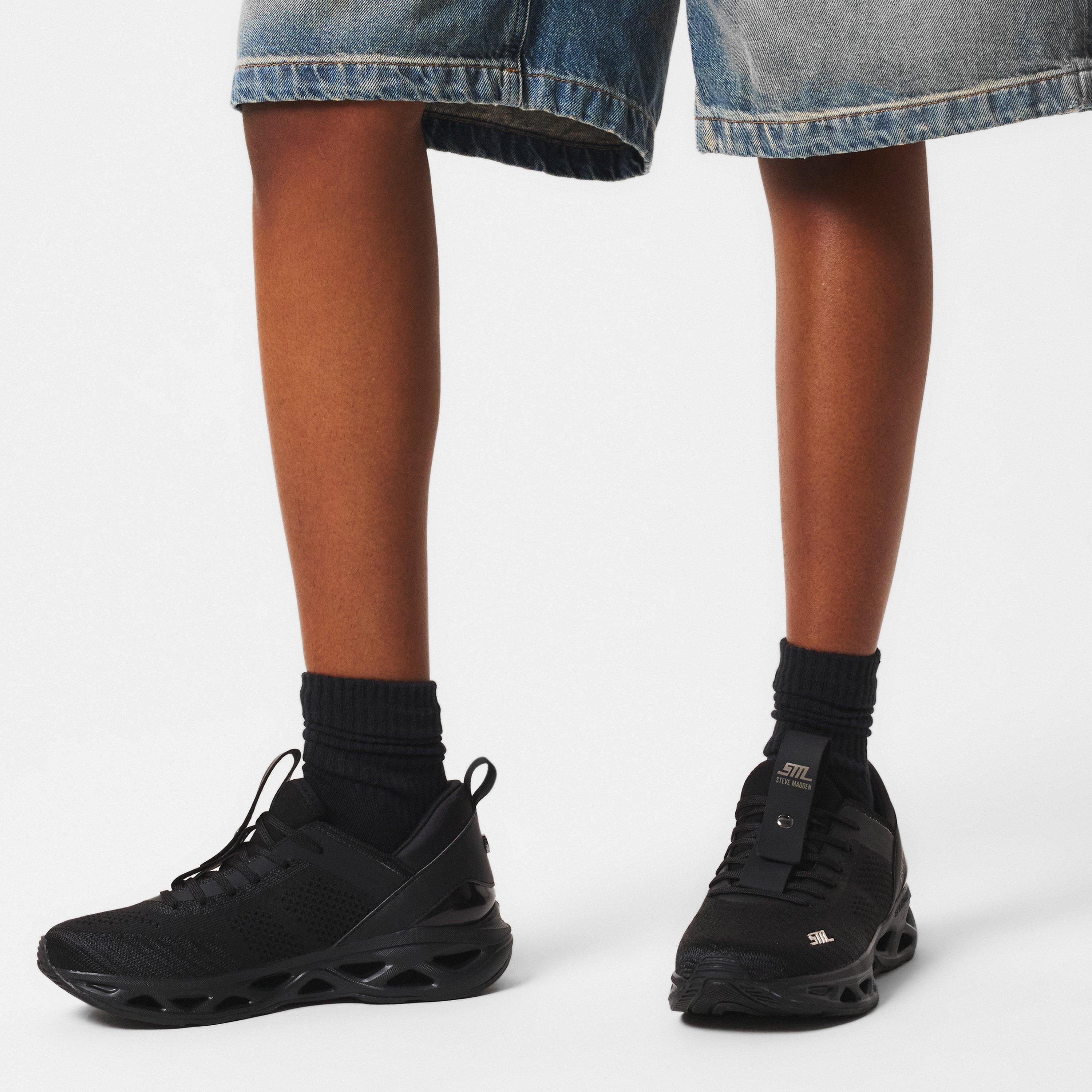 Black/Black - Steve Madden - Women's Surge Low-Top Trainers - 3