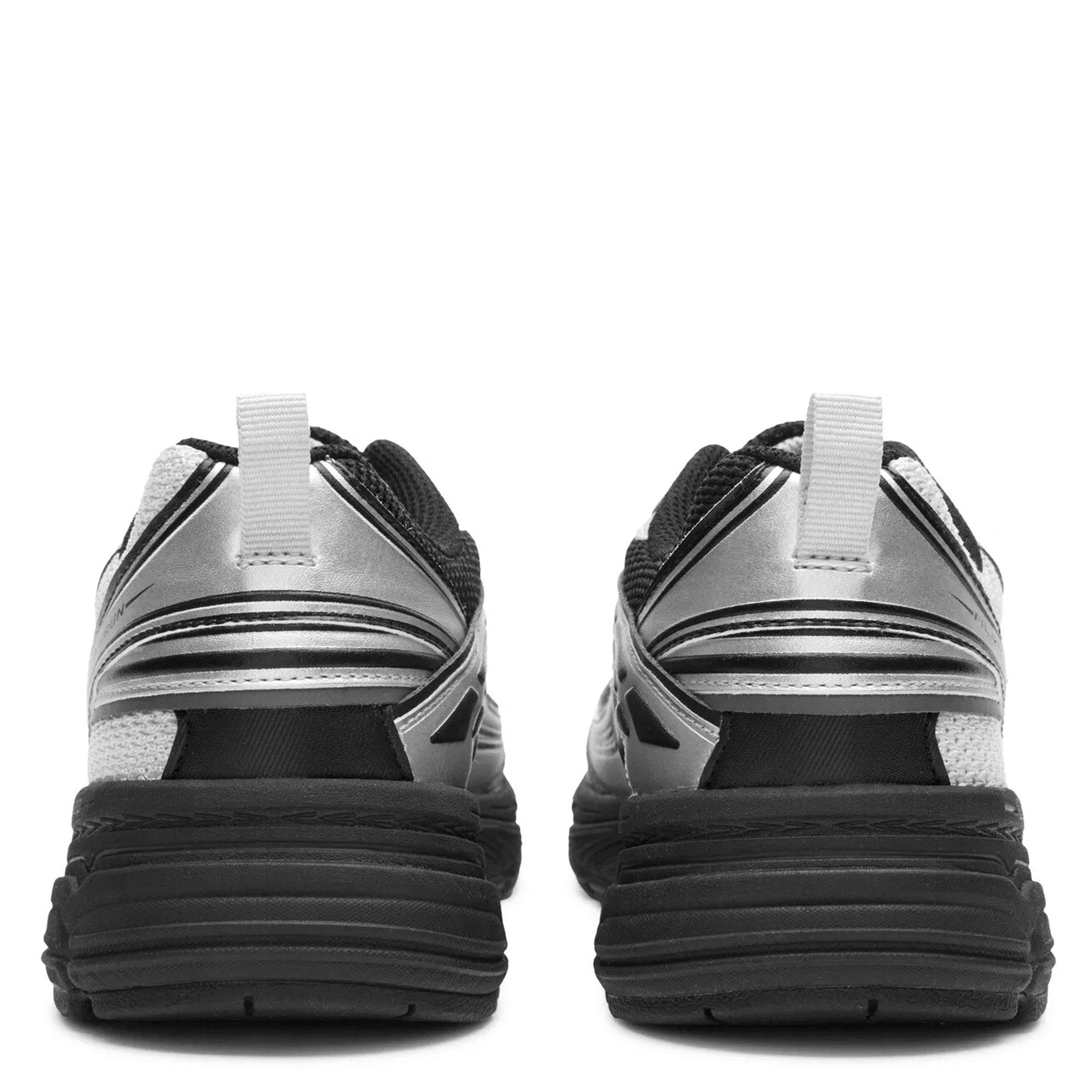 BLK/BLK/SIL - Fila - Interun Womens Trainers - 6