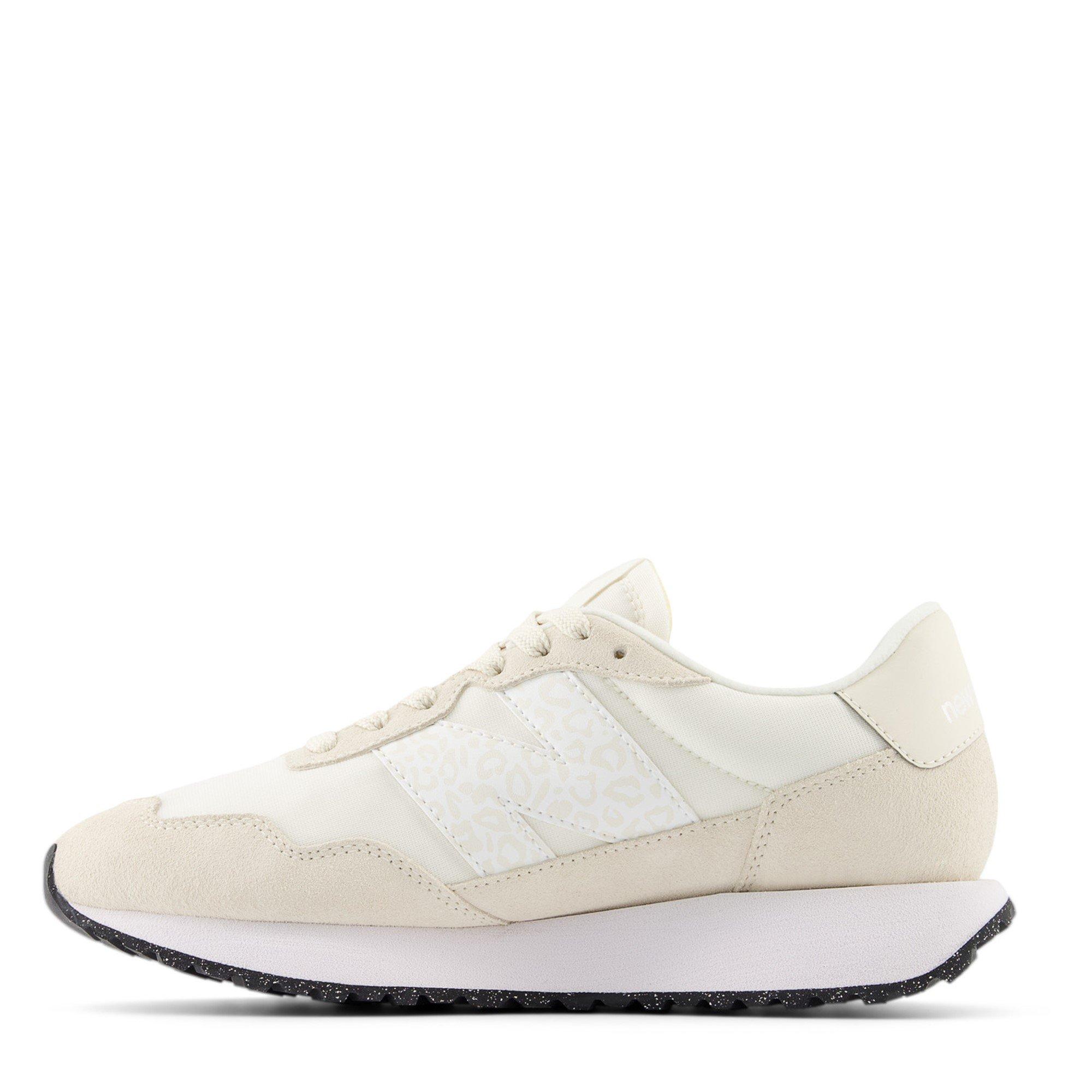 Zee(108) - New Balance - Women's Runners - 2