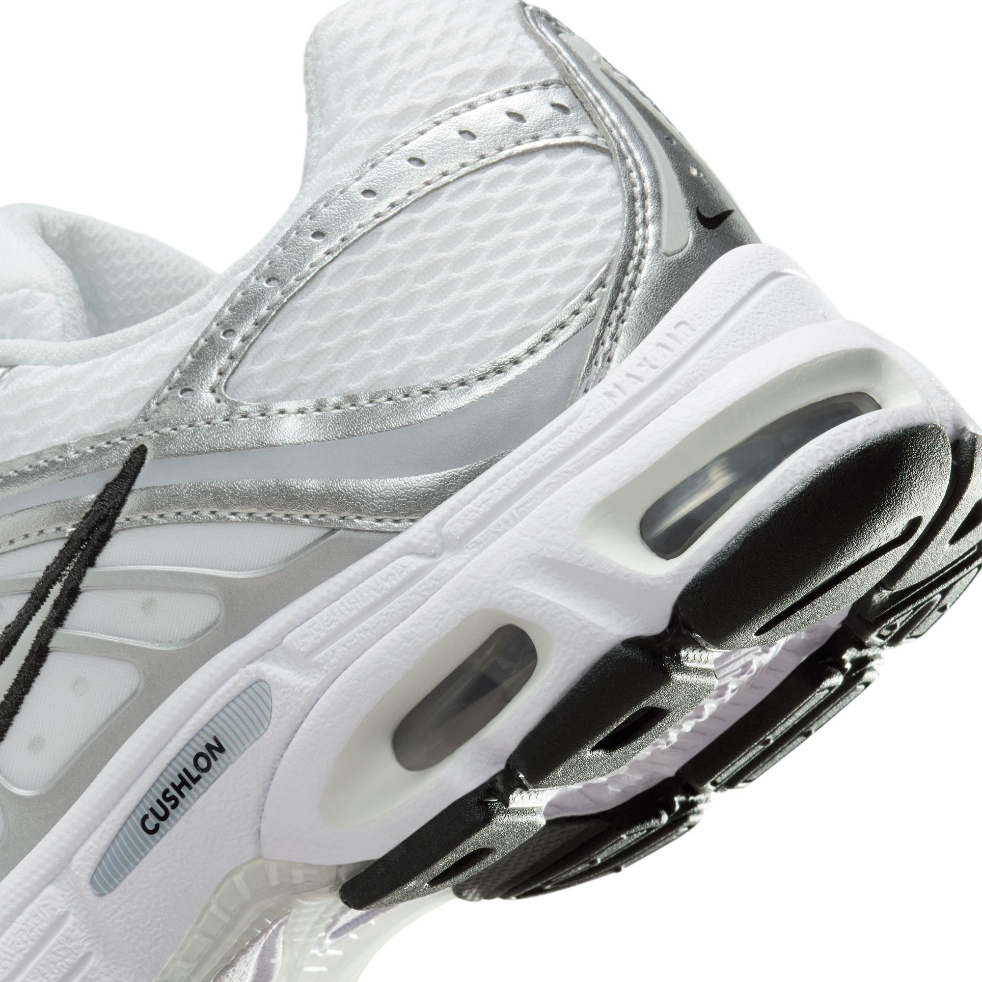 Bijelo/Srebrno/Crno - Nike - Women's Air Max Moto 2K Runners - 8