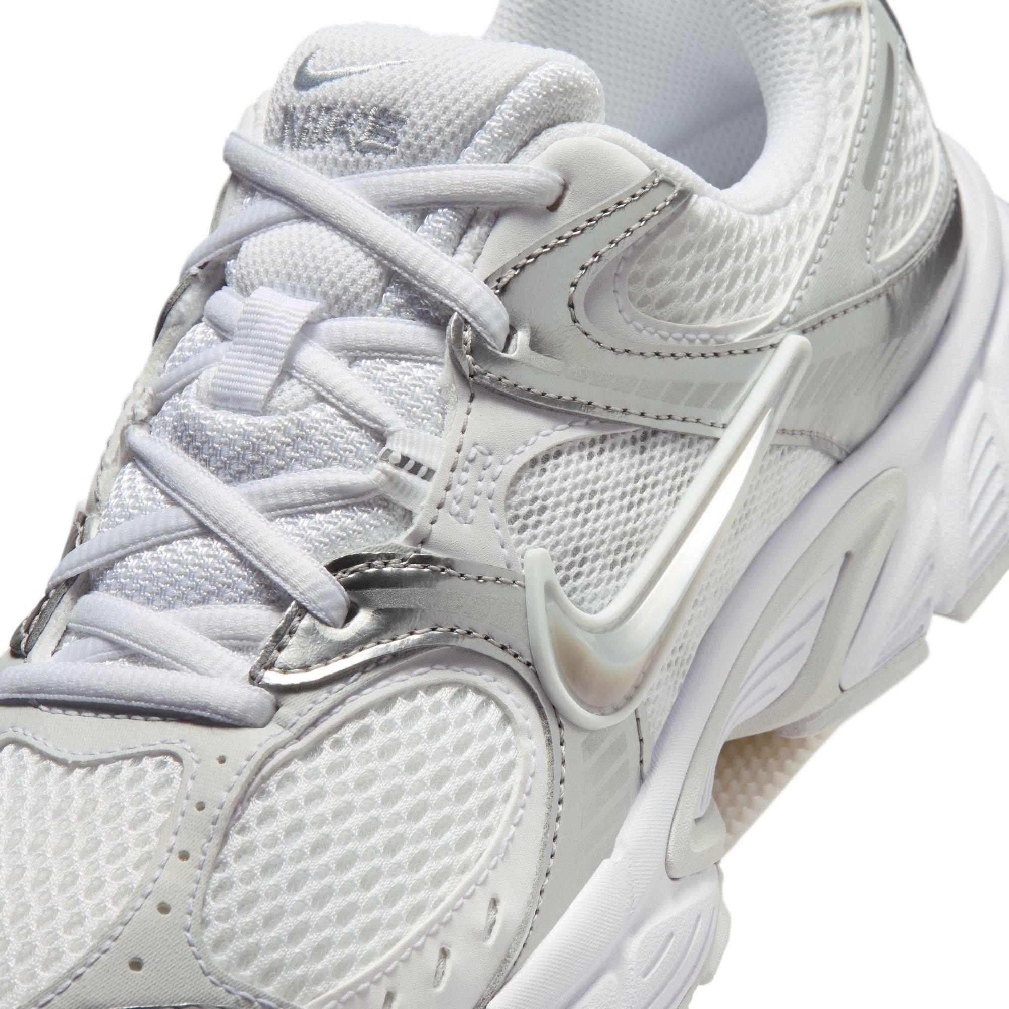 White/Silver - Nike - Women's V5 Runner - 7