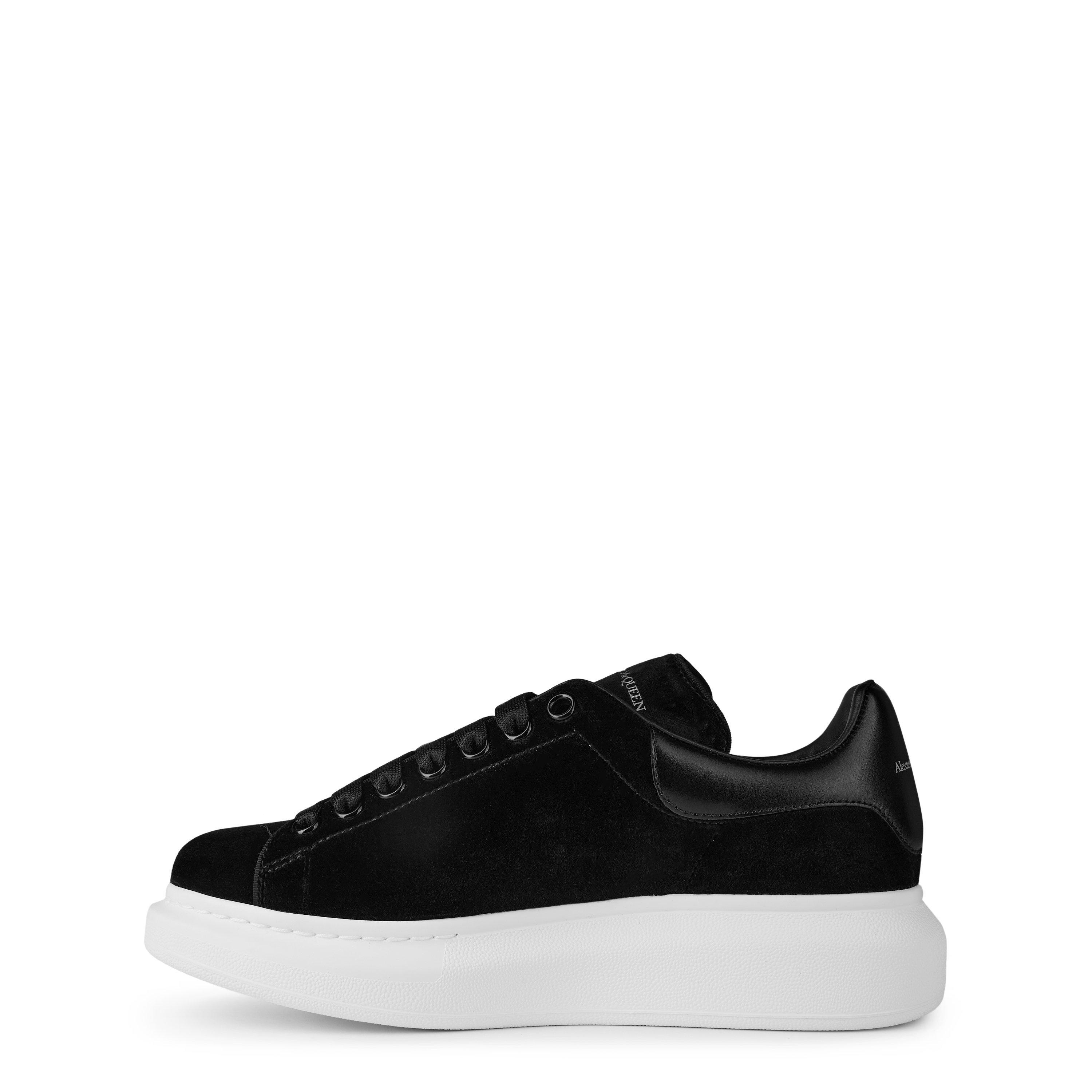 Alexander McQueen Oversized Sneakers Chunky Trainers Cruise Fashion