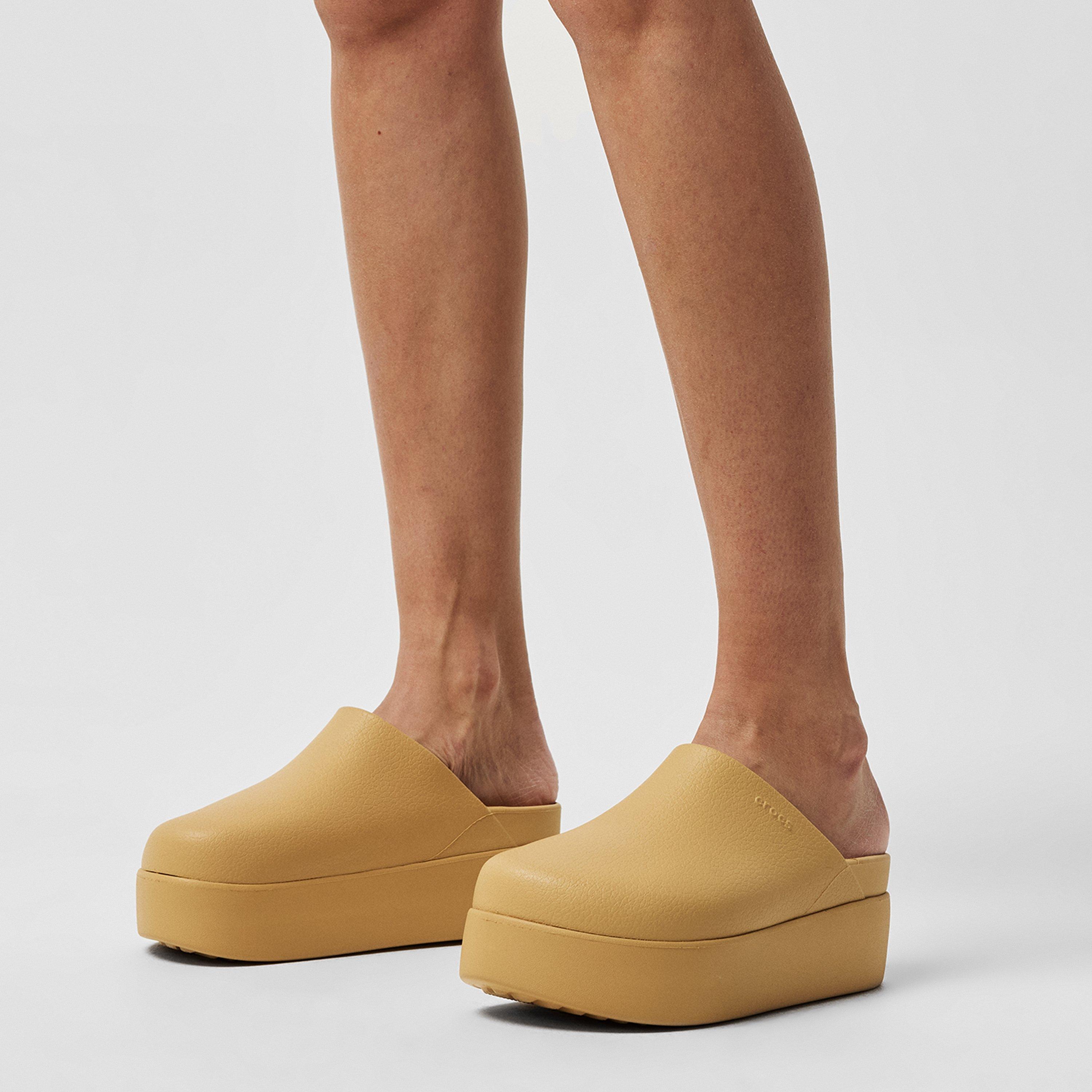 Wheat - Crocs - Women's Dylan Platform Clogs - 2