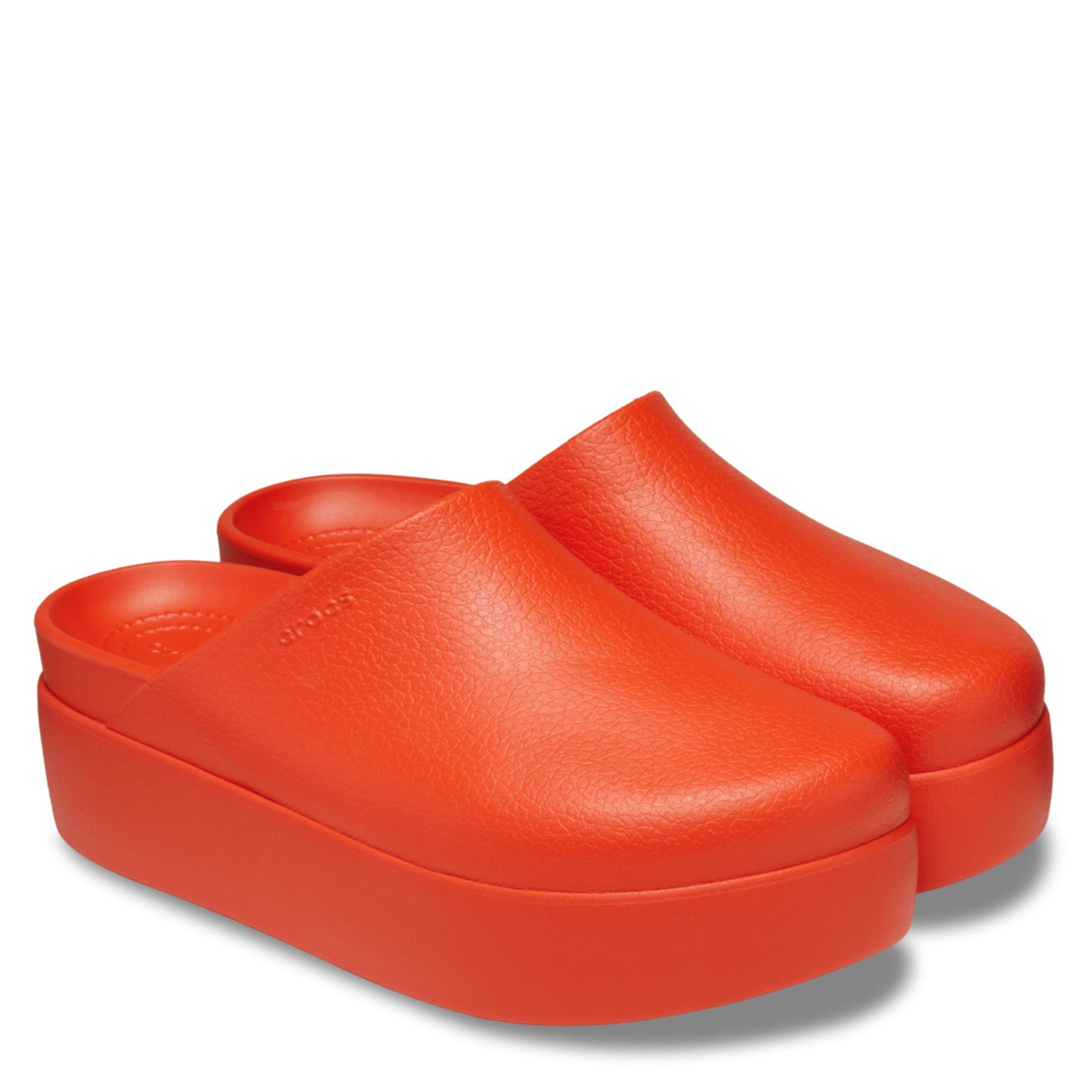 Lava - Crocs - Women's Dylan Platform Clogs - 5