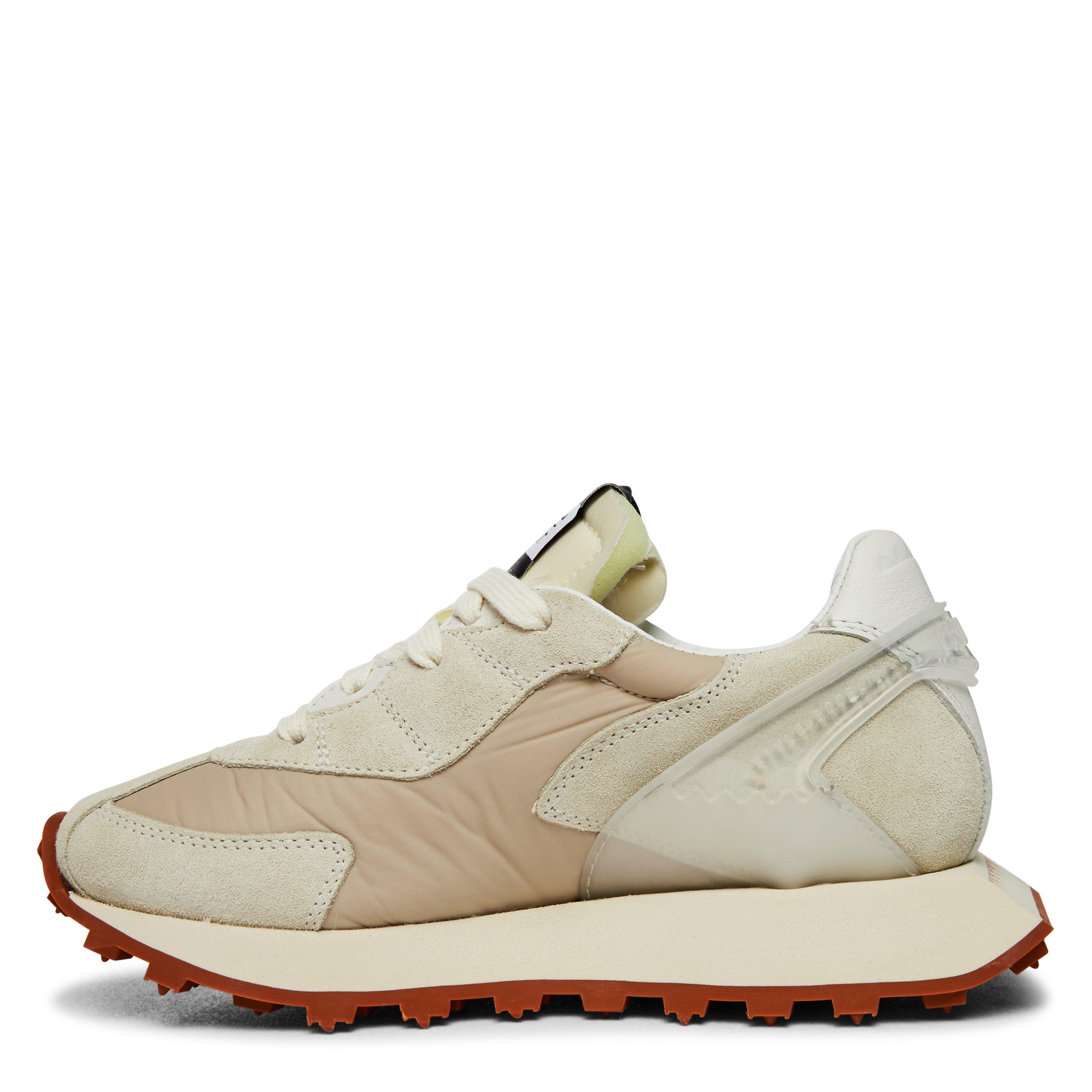 Beige - Run Of - Women's Vintage Generation Runners - 2