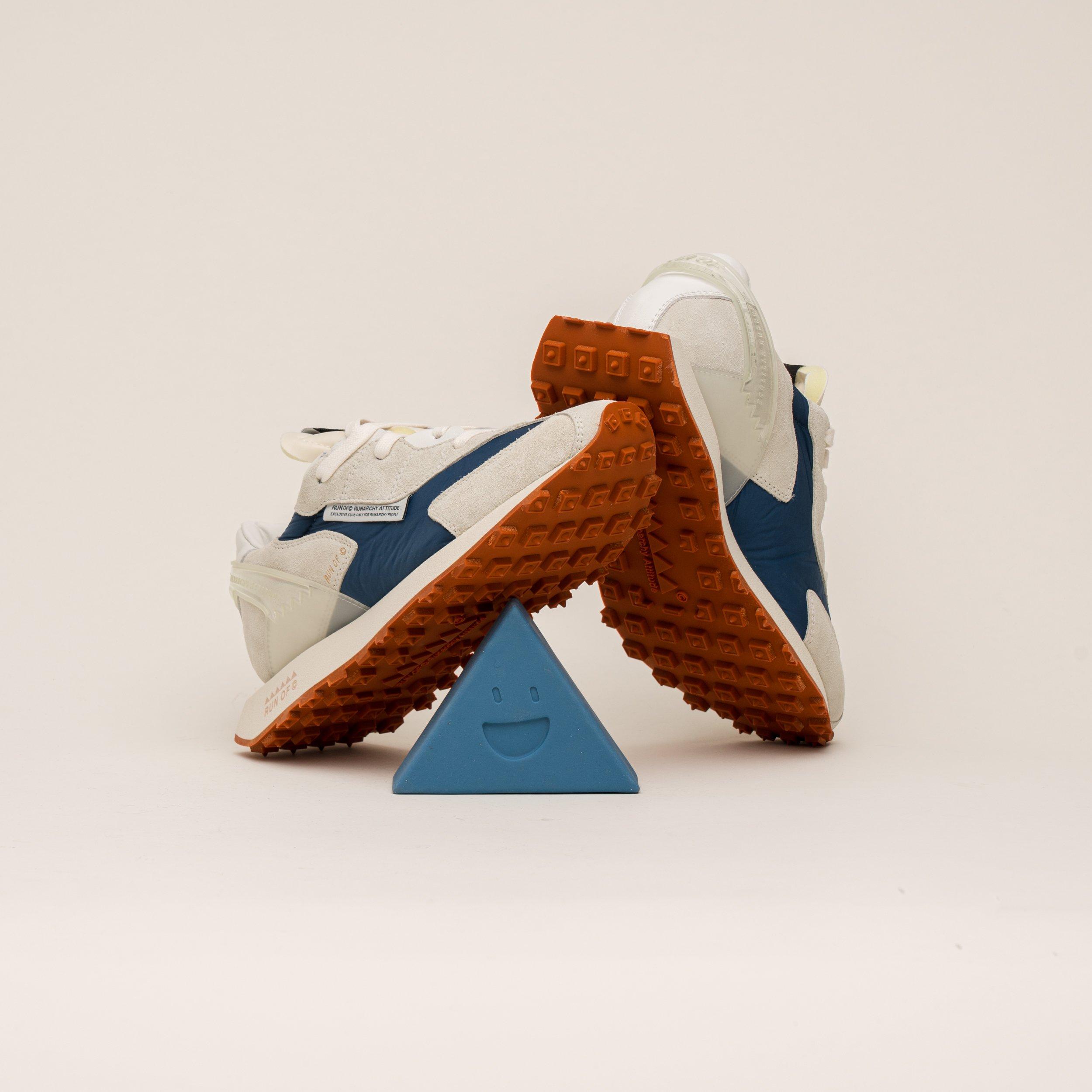 Beige - Run Of - Women's Vintage Generation Runners - 7