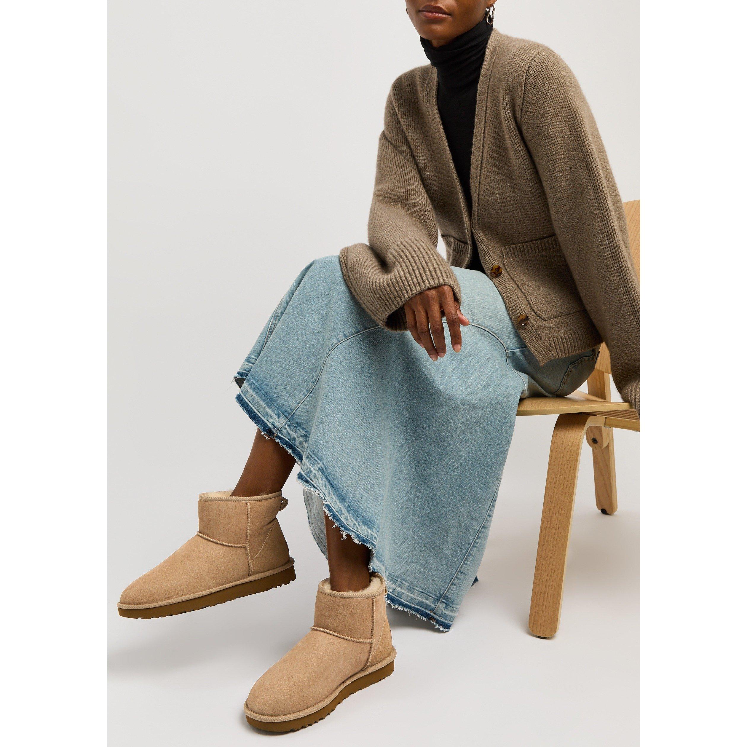 SAND - Ugg - Women's Classic Mini II Suede Snug Boots - 3