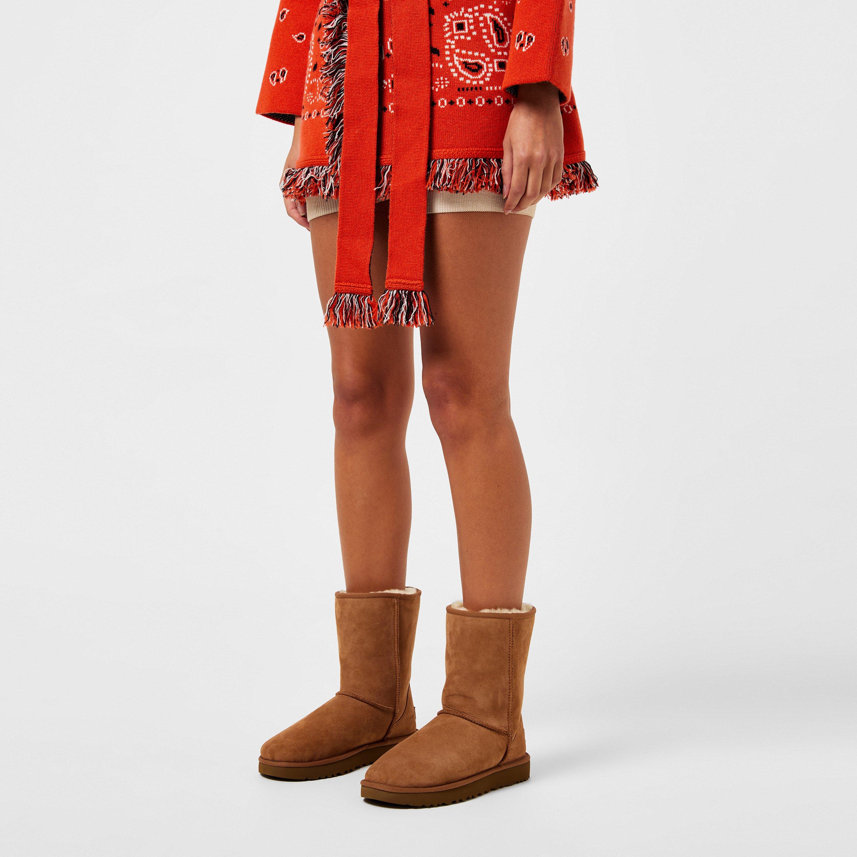 Chestnut - Ugg - Classic Short Snug Boots - 2