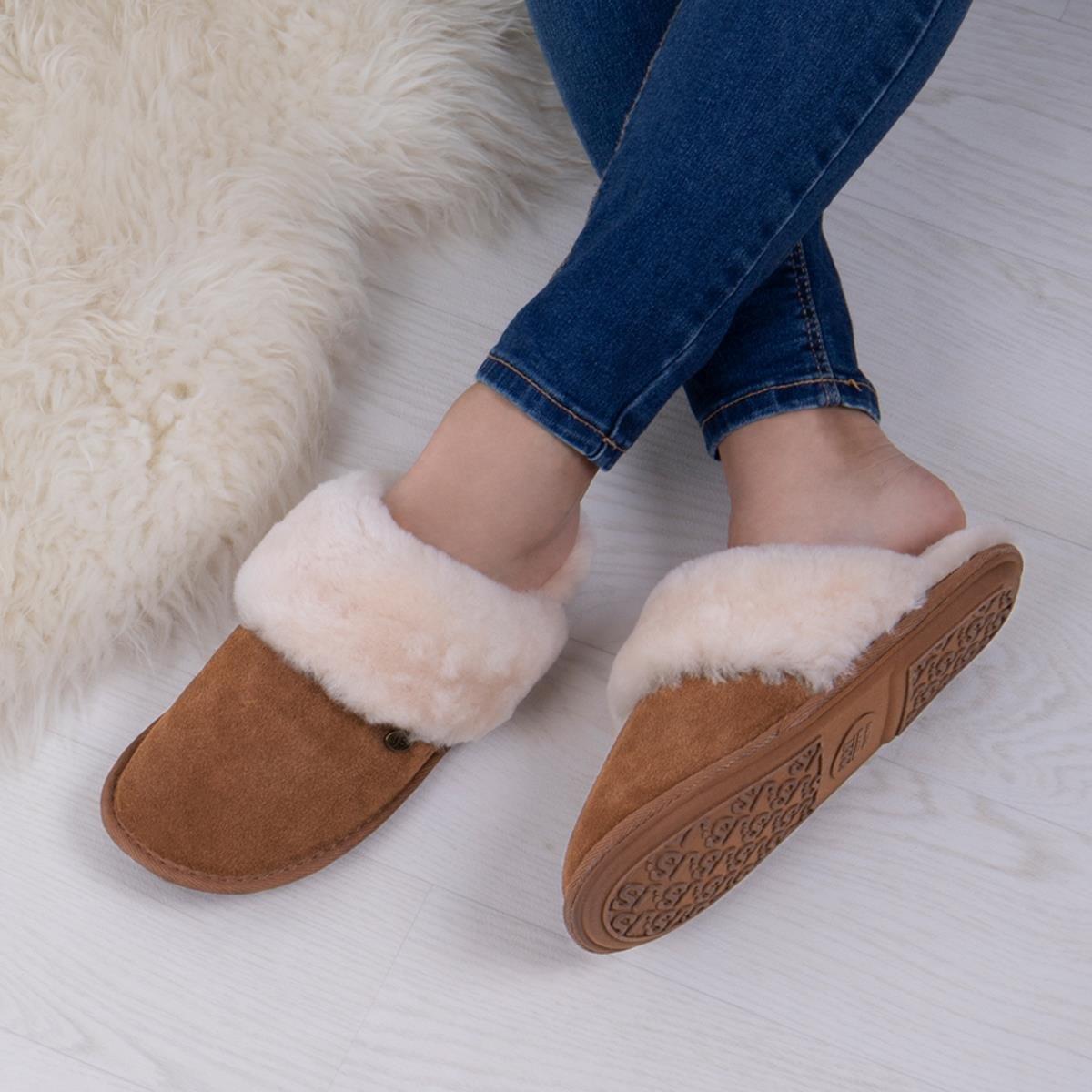 Chestnut - Just Sheepskin - Duchess Slipper - 6