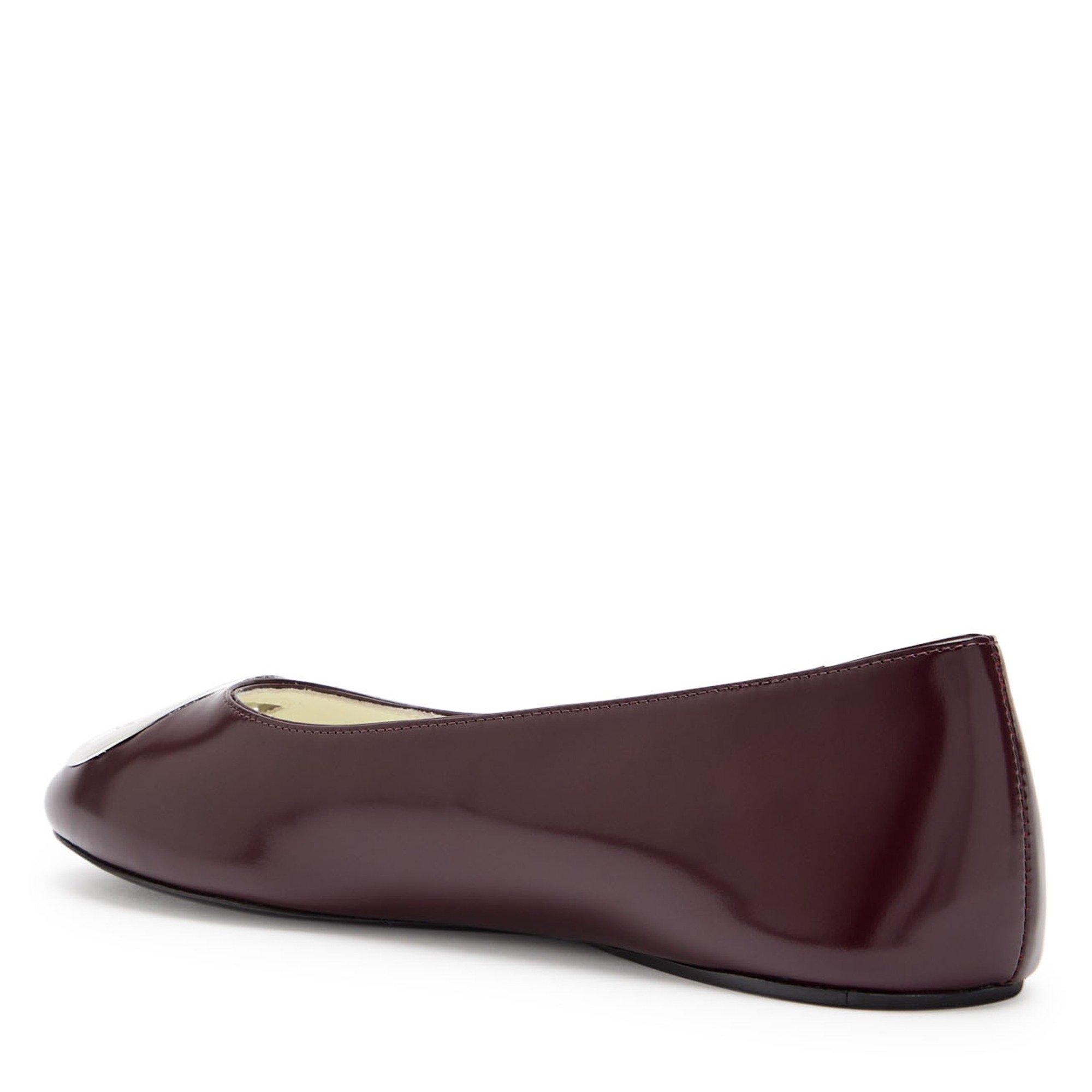 BURGUNDY - Tory Burch - Women's Runway Reva Glossed Leather Ballet Pumps - 2