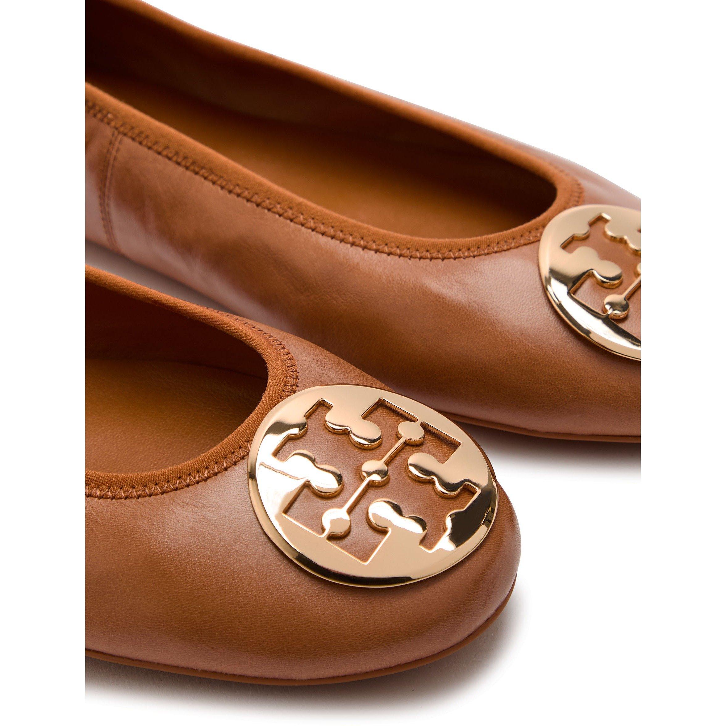 TAN - Tory Burch - Women's Reva Travel Leather Ballet Pumps - 4
