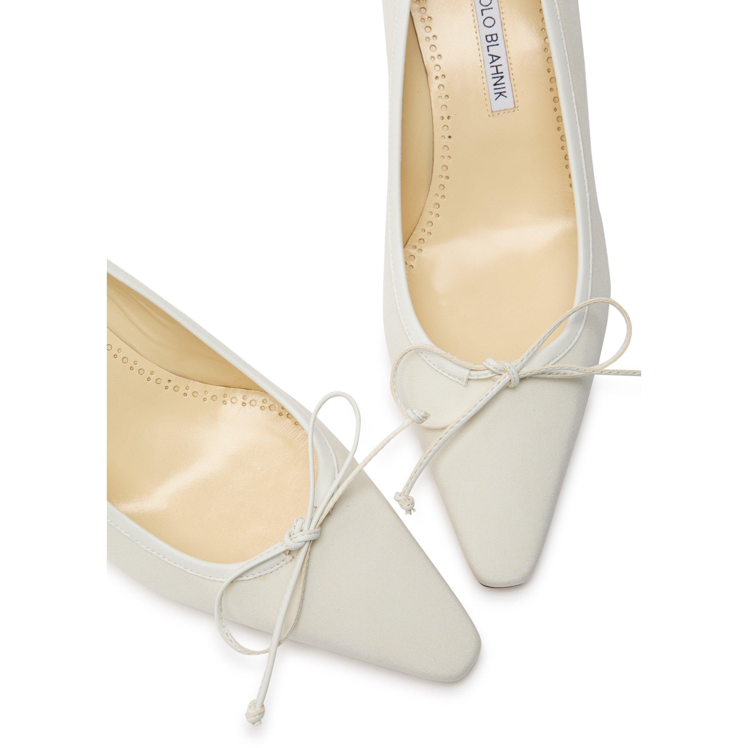 CREAM - Manolo Blahnik - Women's Martebal Pointed-Toe Block-Heel Court Shoes - 4