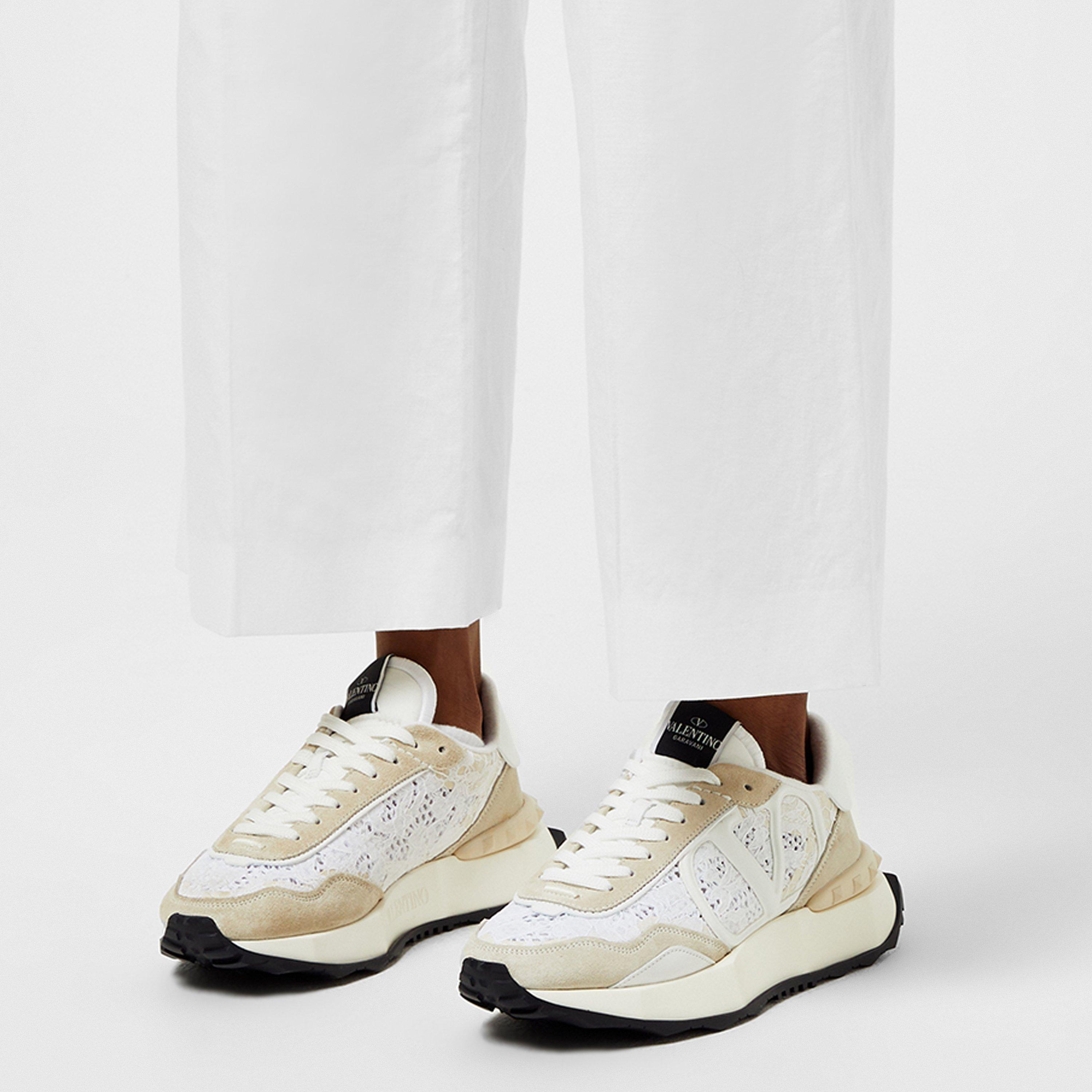 Bianco 0BQ - Valentino Garavani - Lace And Mesh Lacerunner Trainers - 3