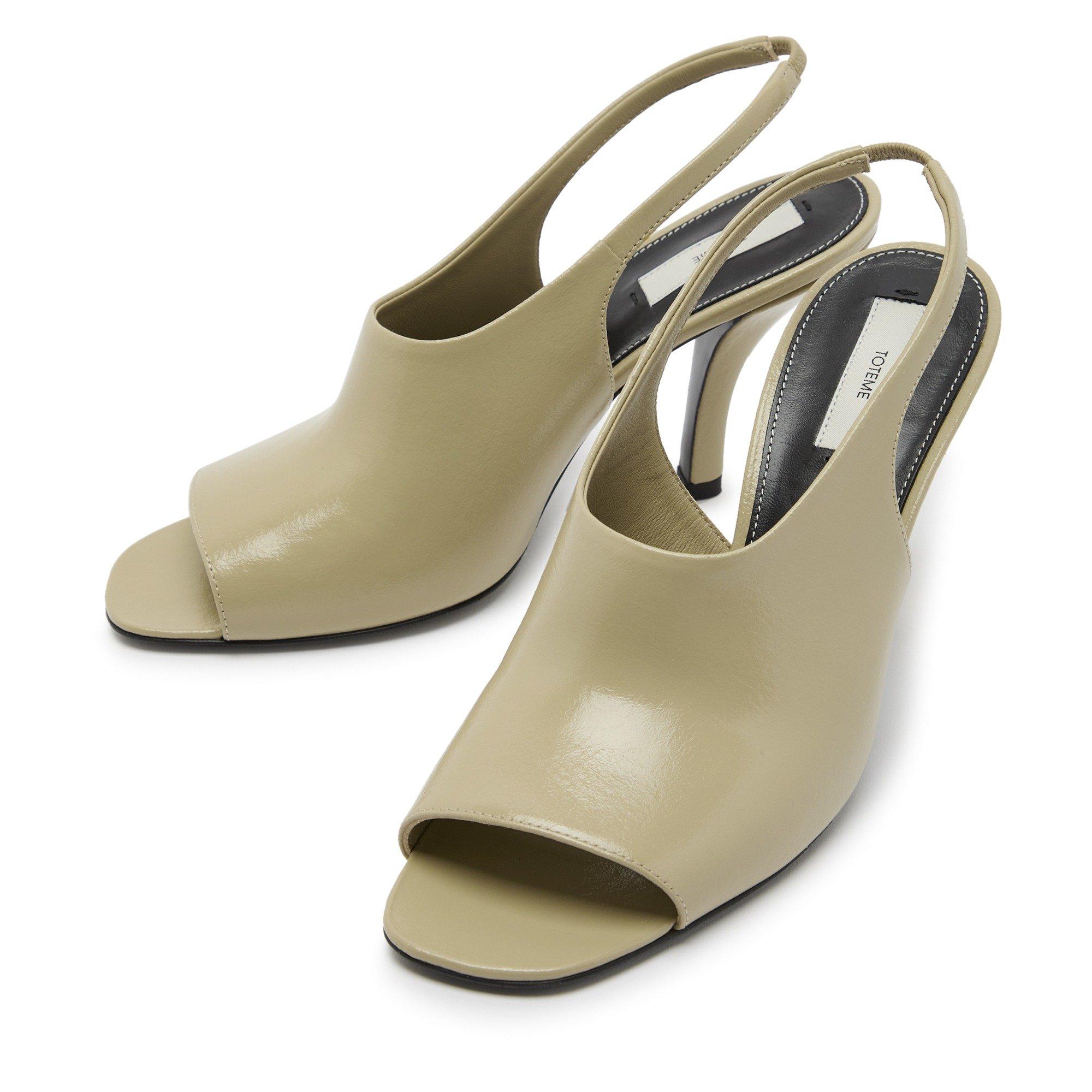 CREAM - Toteme - Contour naplack slingbacks - 3