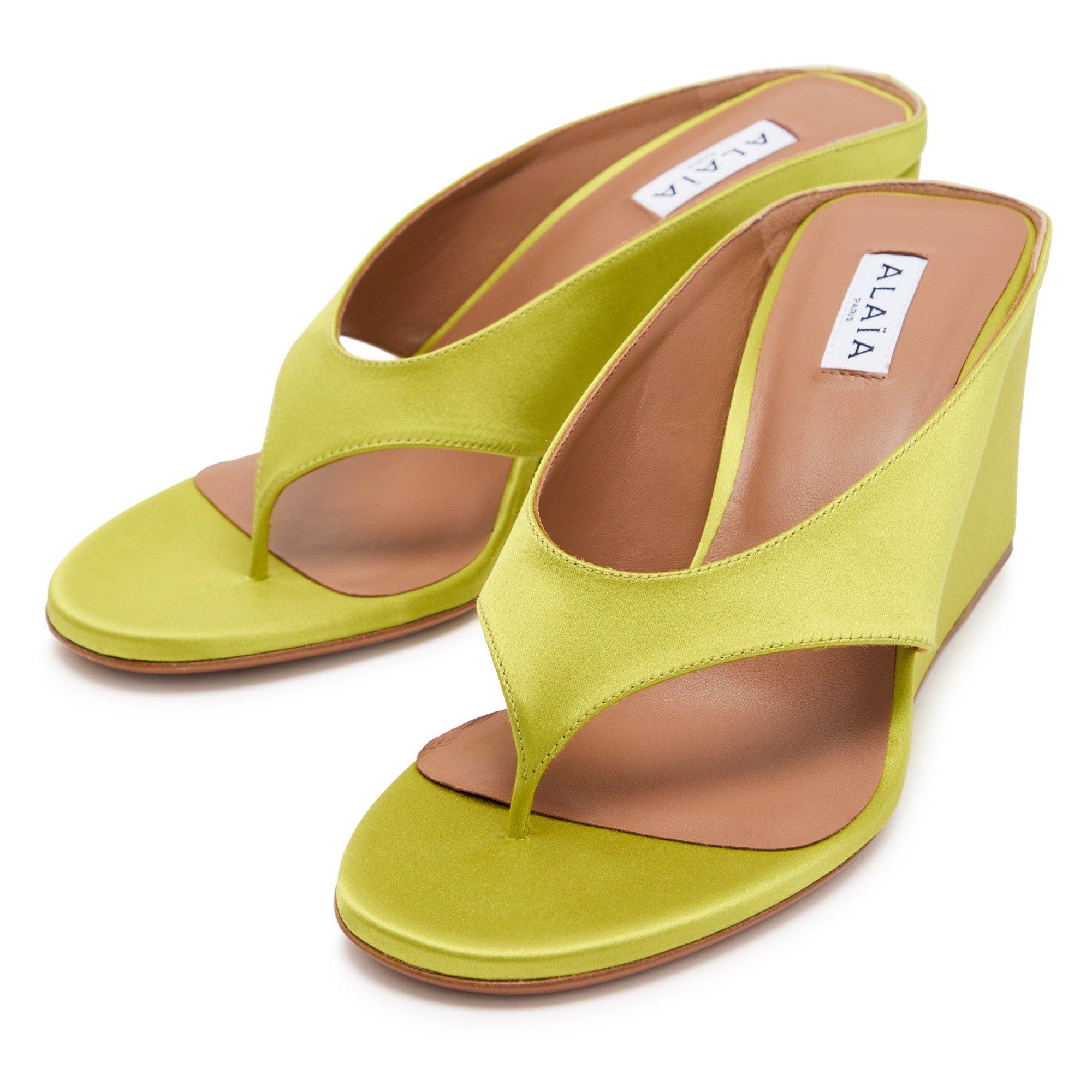 GREEN - Alaia - Women's Wedge Tongs 75 Satin Heeled Sandals - 3