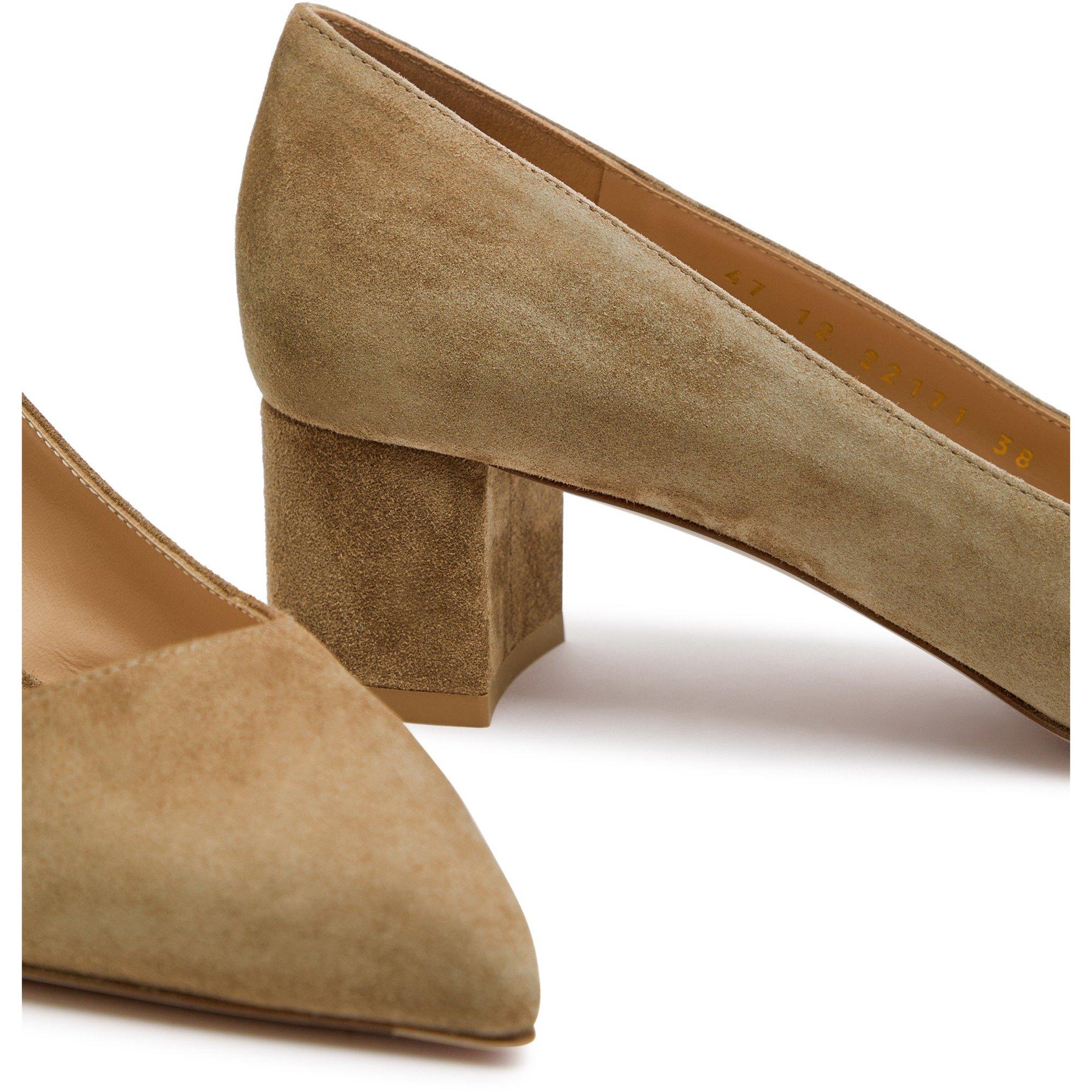 CAMEL - Gianvito Rossi - Women's Piper 45 Suede Court Shoes - 4