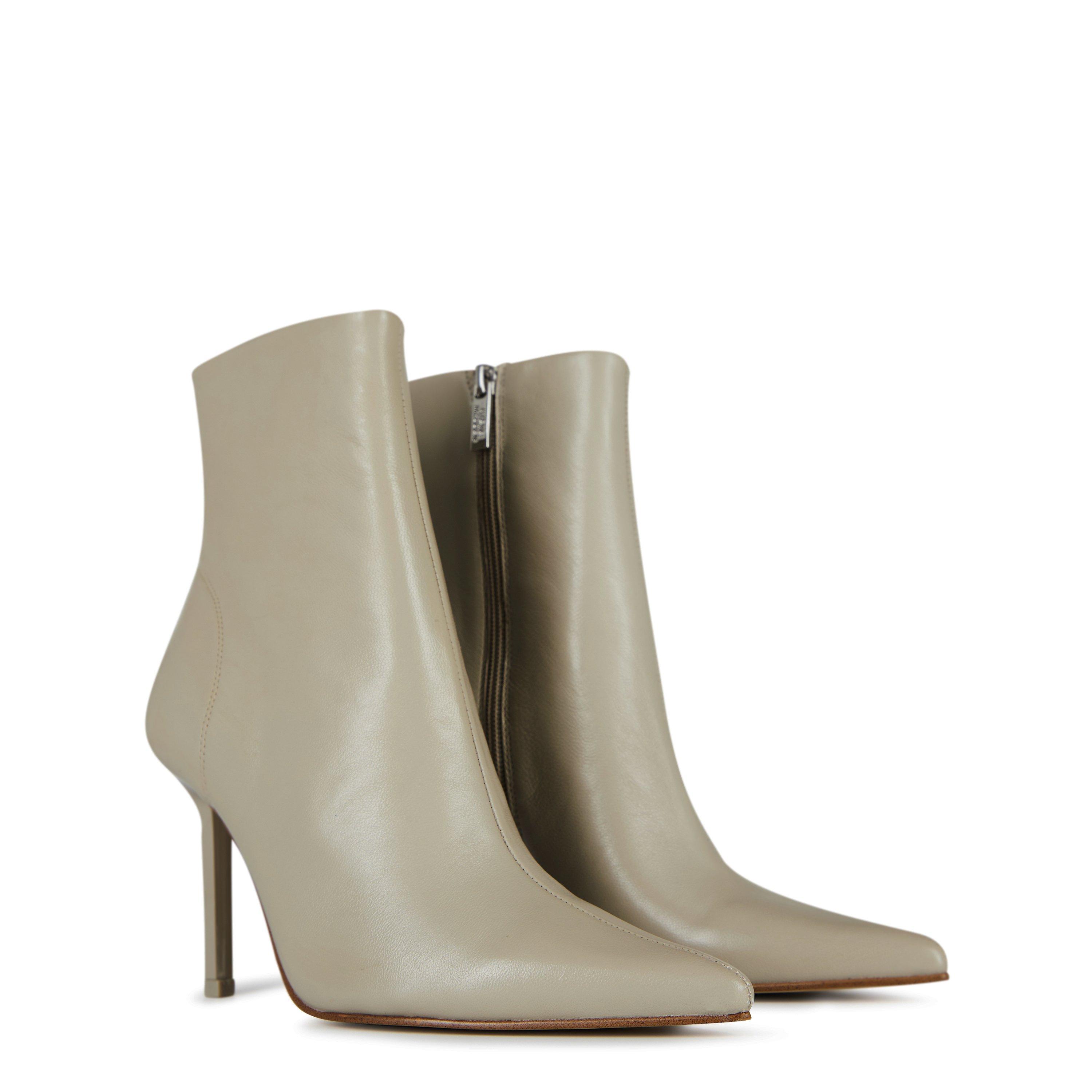 Greige Leath - Steve Madden - Lyanna Ankle Boots - 4