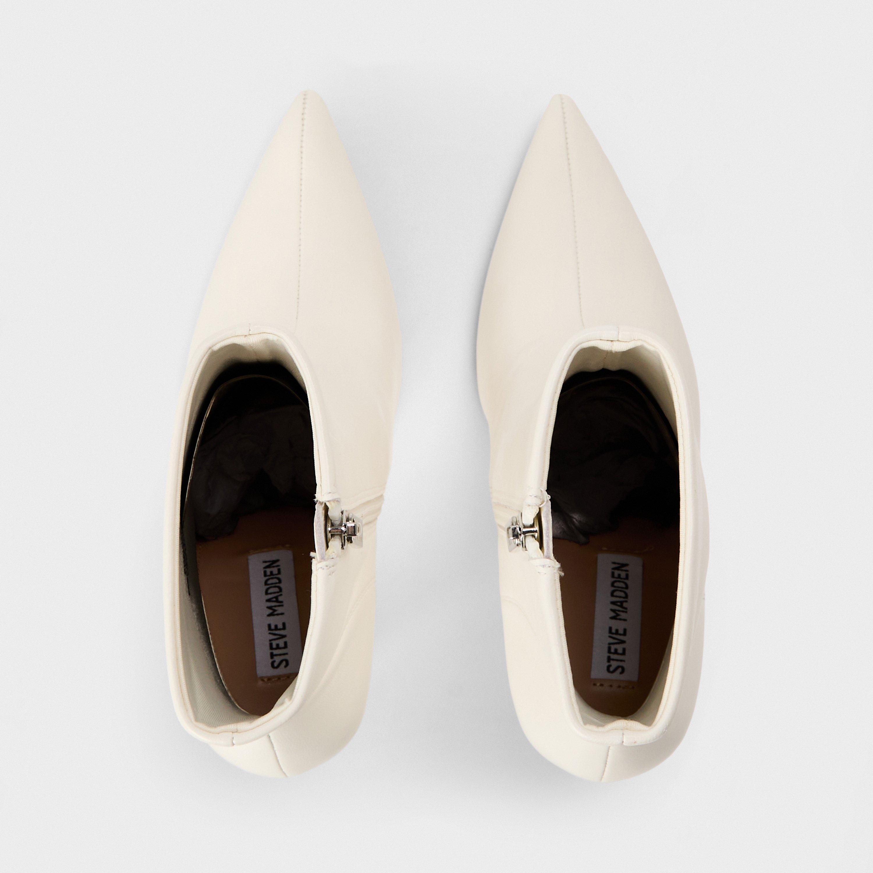 Coconut Milk - Steve Madden - Lyanna Ankle Boots - 4