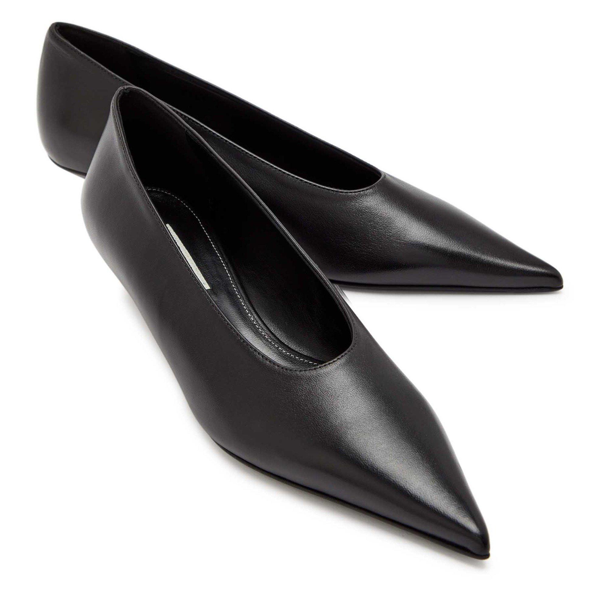 BLACK - Toteme - Women's Sharp Nappa Kitten Leather Court Shoes - 3