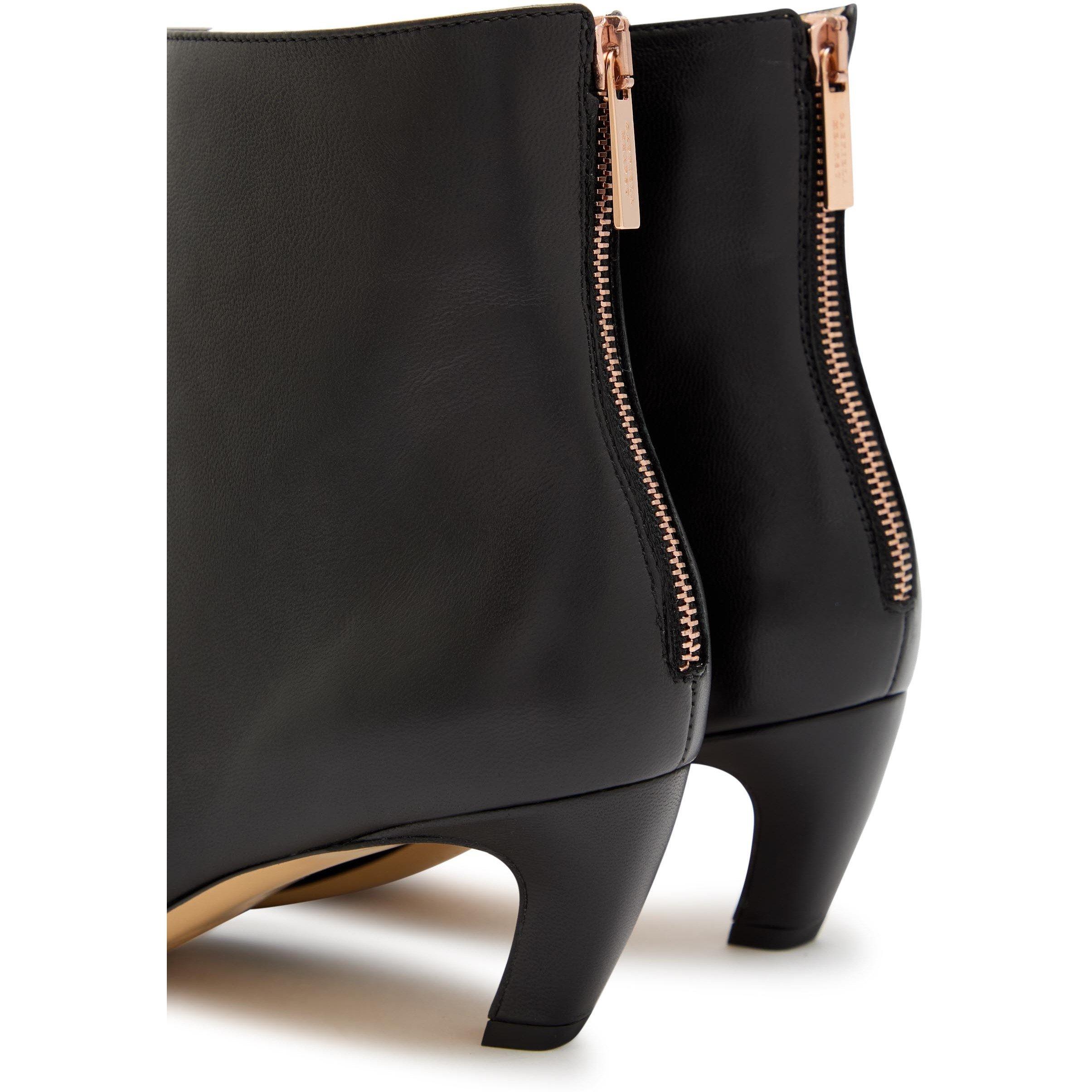 BLACK - Gabriela Hearst - Women's Clayton Leather Pointed-Toe Kitten-Heel Ankle Boots - 4