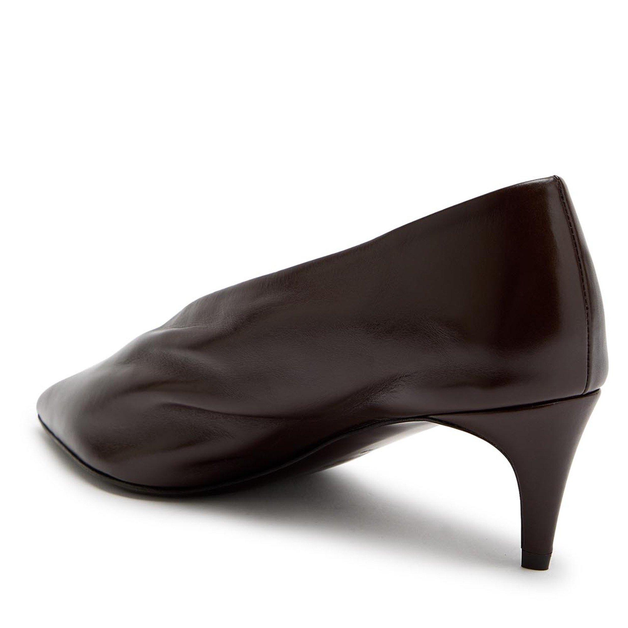 BROWN - Khaite - Women's Miriam Leather Pointed-Toe Kitten-Heel Court Shoes - 2