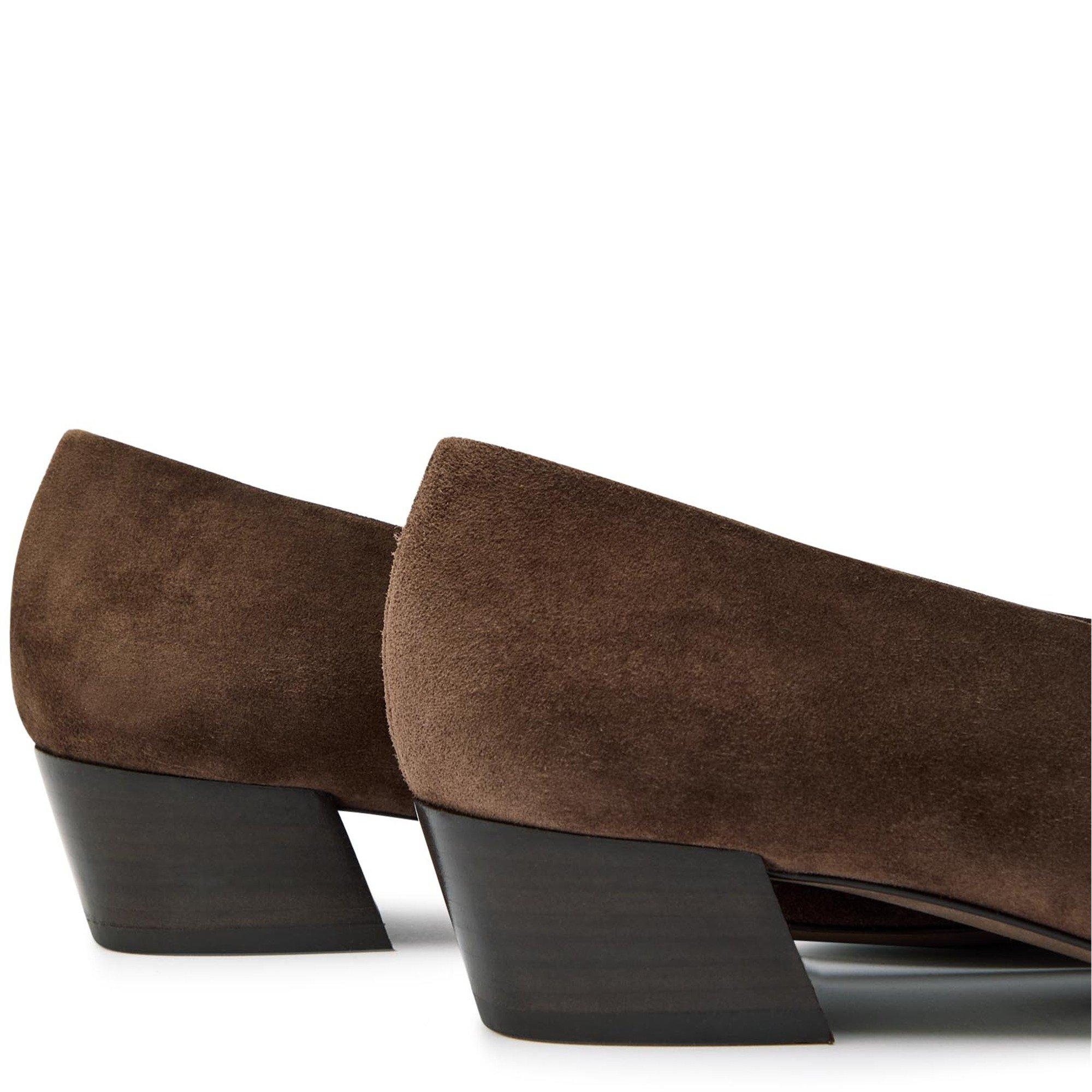 BROWN - Khaite - Women's Marcy 30 Suede Court Shoes - 4