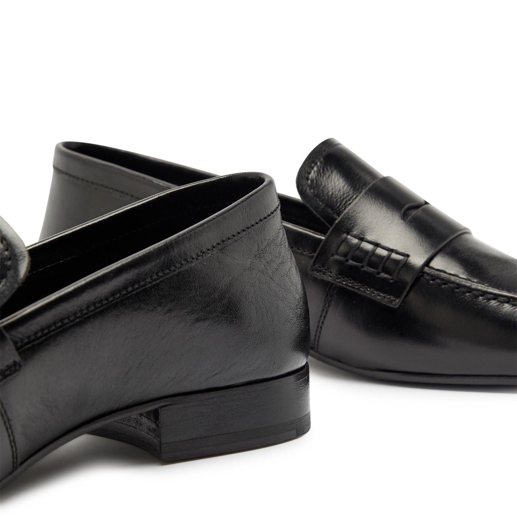 BLACK - Dries Van Noten - Women's Square-Toe Leather Loafers - 5