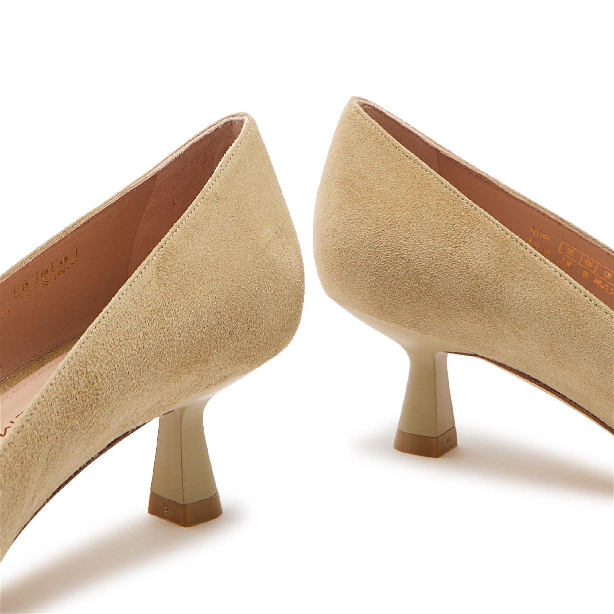 KHAKI - Stuart Weitzman - Women's Sculpt 50 Suede Pointed-Toe Kitten-Heel Court Shoes - 4