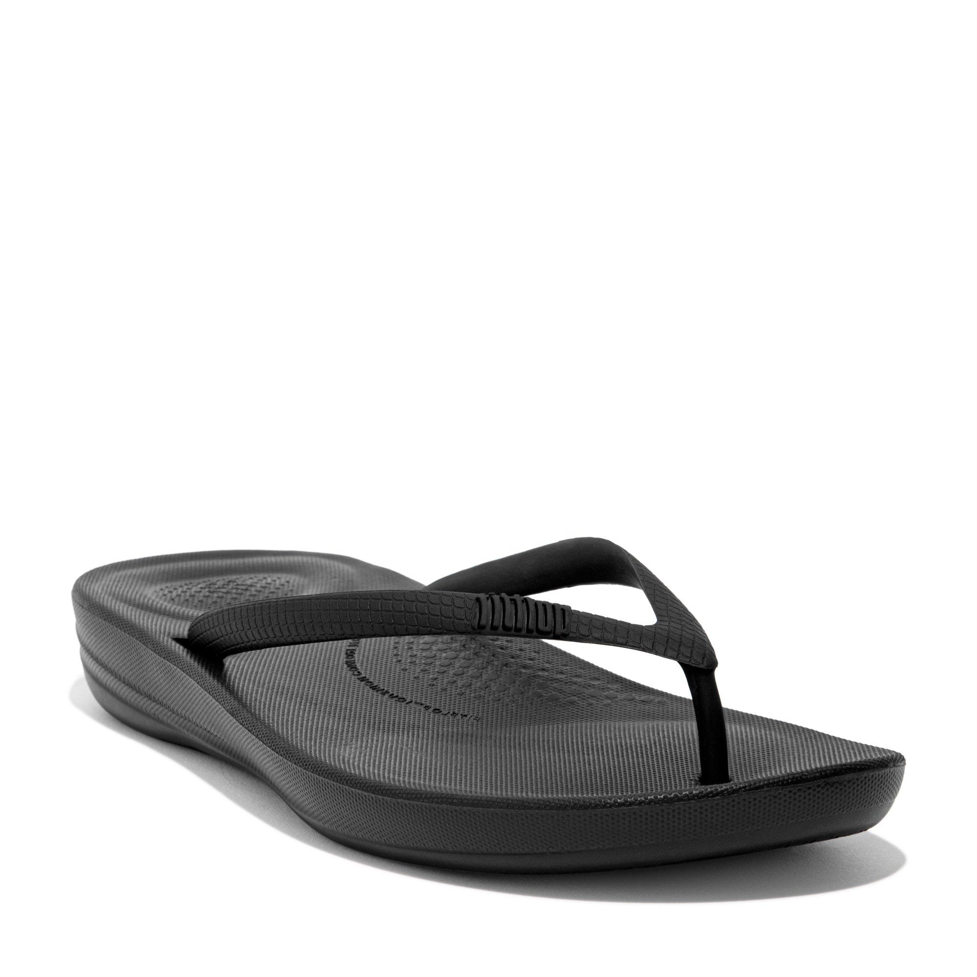 All Black - FitFlop - Iqushion Ergonomic Flip Flops - 3