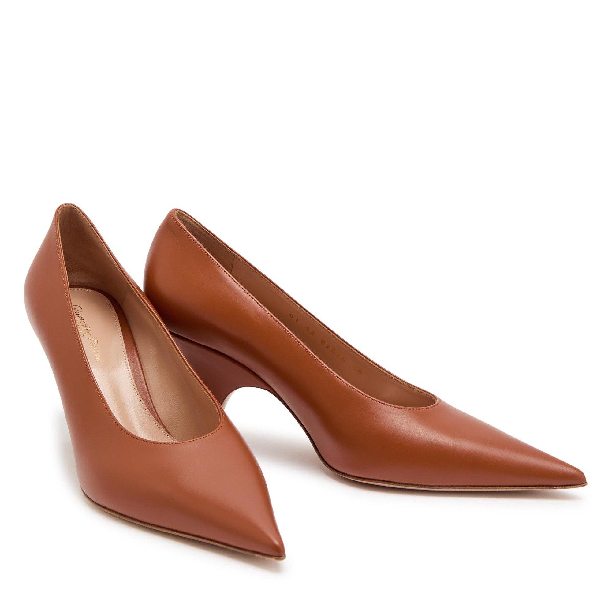 TAN - Gianvito Rossi - Women's Vitello Leather Pointed-Toe Stiletto Heels - 4