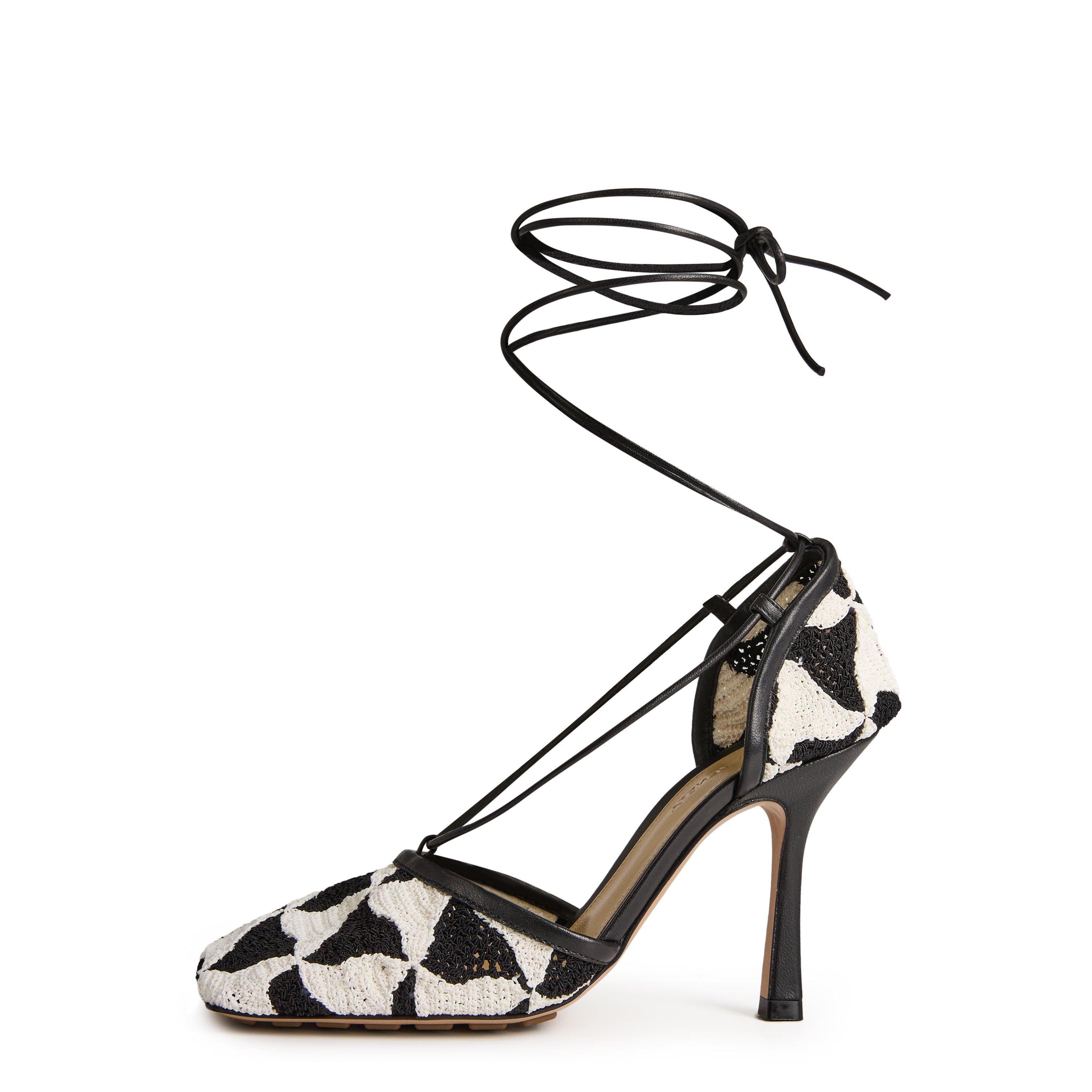 Black - Bottega Veneta - Crochet Triangle Tie Sandals - 2