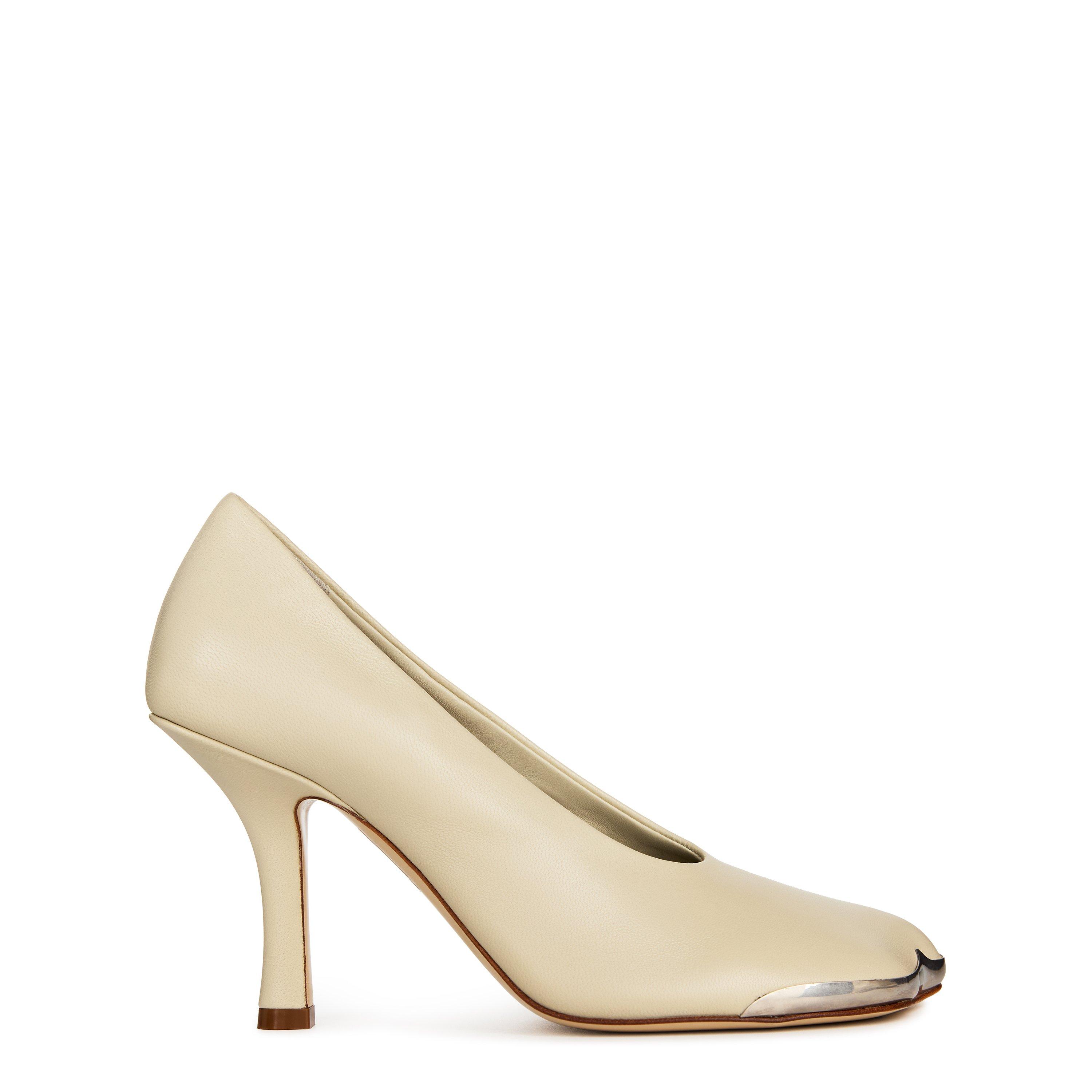 【送料&関税込】Burberry duck Pumps Burberry | Duck Pumps | Heeled Sandals | Cruise Fashion