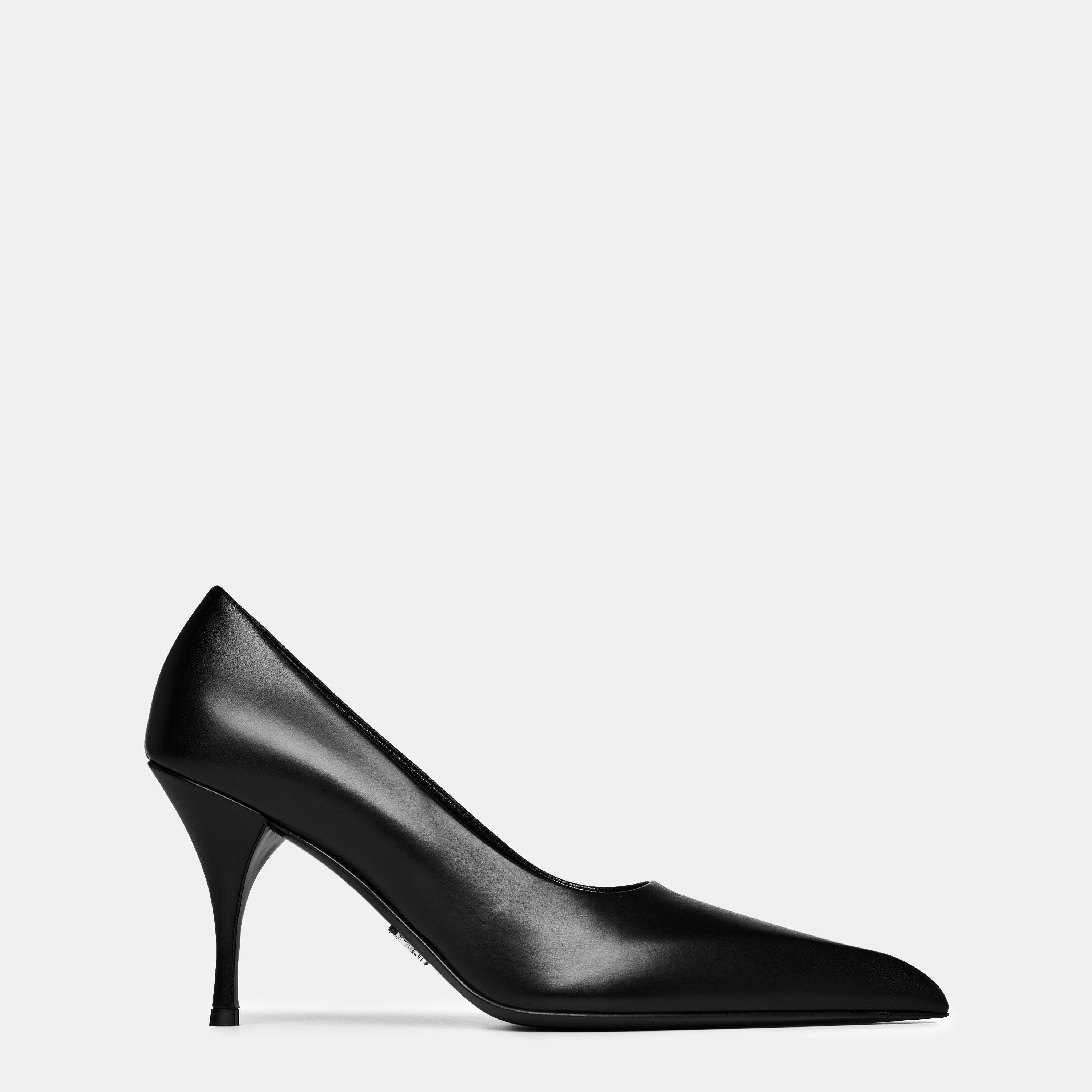 Black - Prada - Leather Pumps - 1