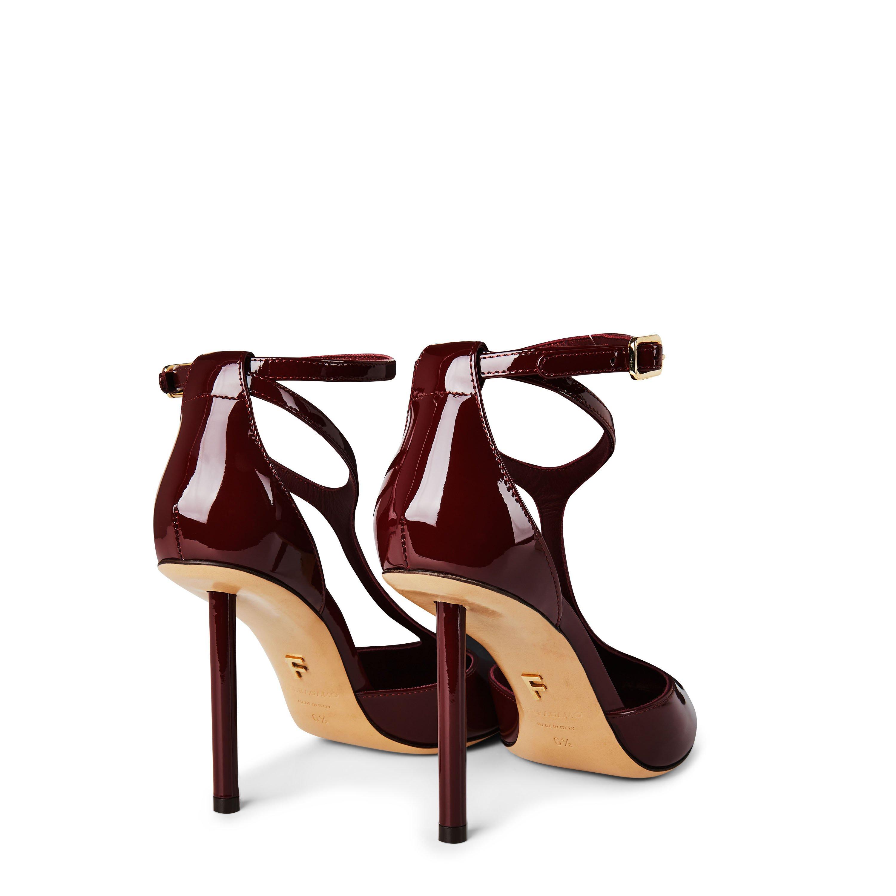 Red - Ferragamo - Womens T-Strap 95 Pumps - 5