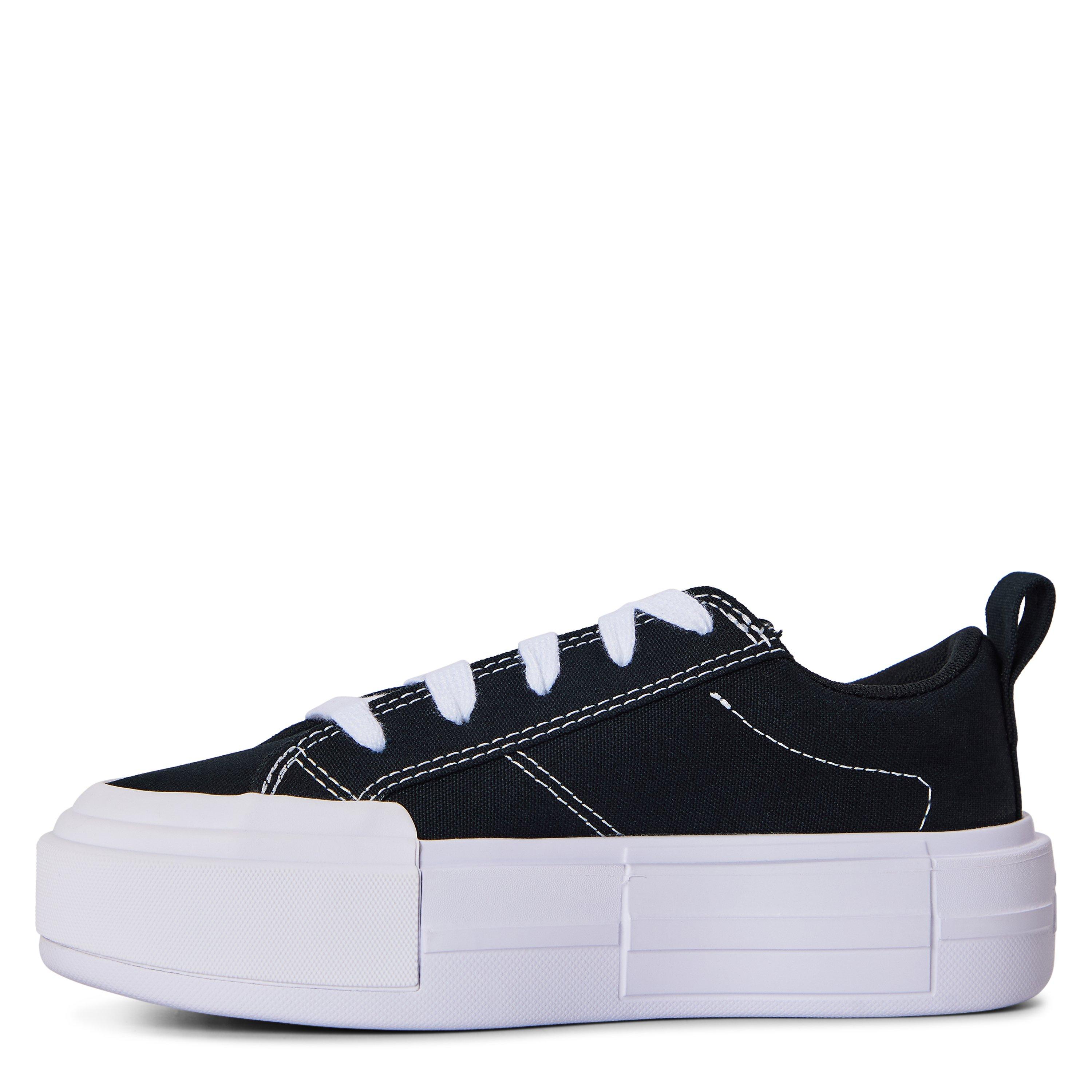 001-Black/Whi - Converse - Women's Chuck Taylor All Star Canvas High-Top Trainers - 2