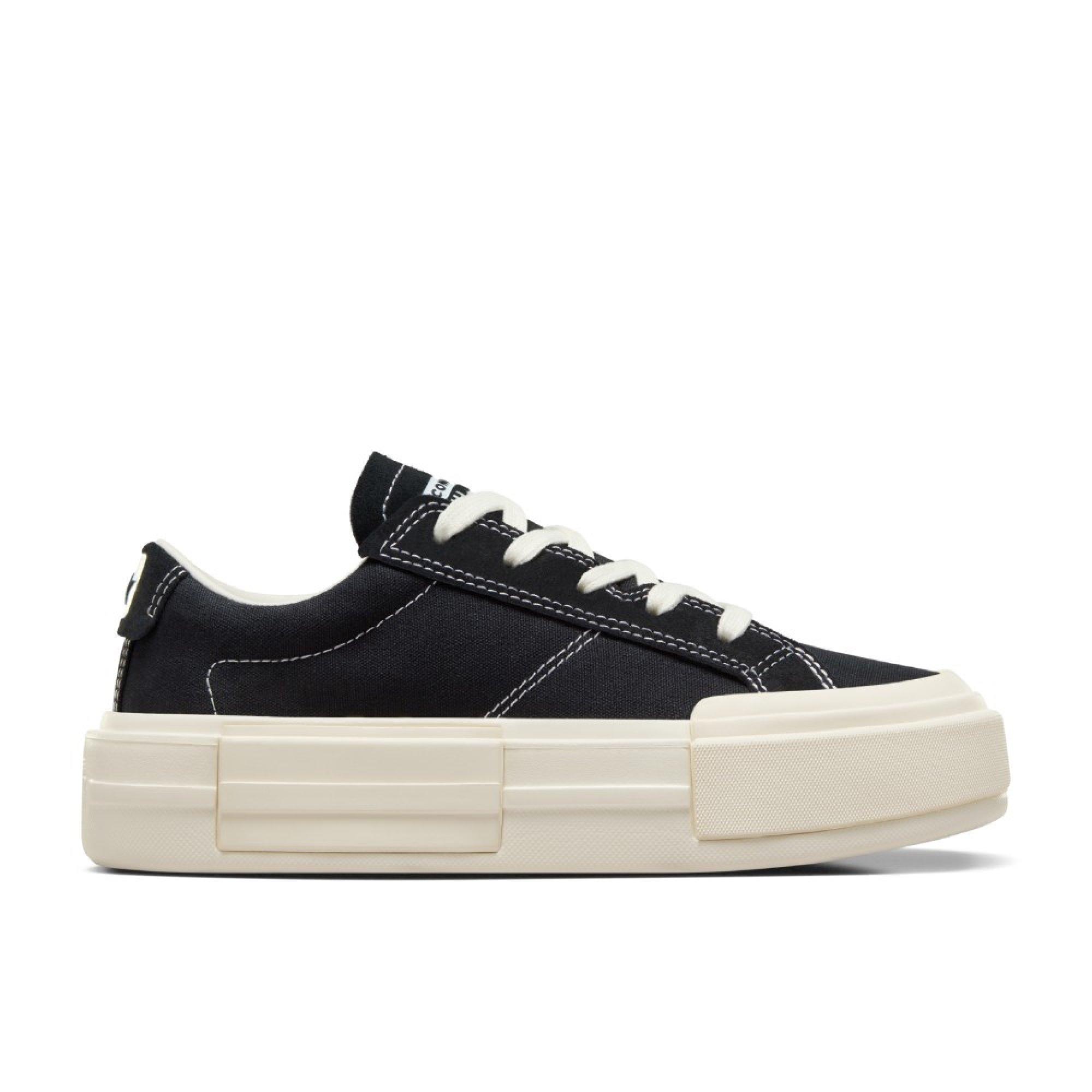 Women's Chuck Taylor All Star Cru Canvas Trainers