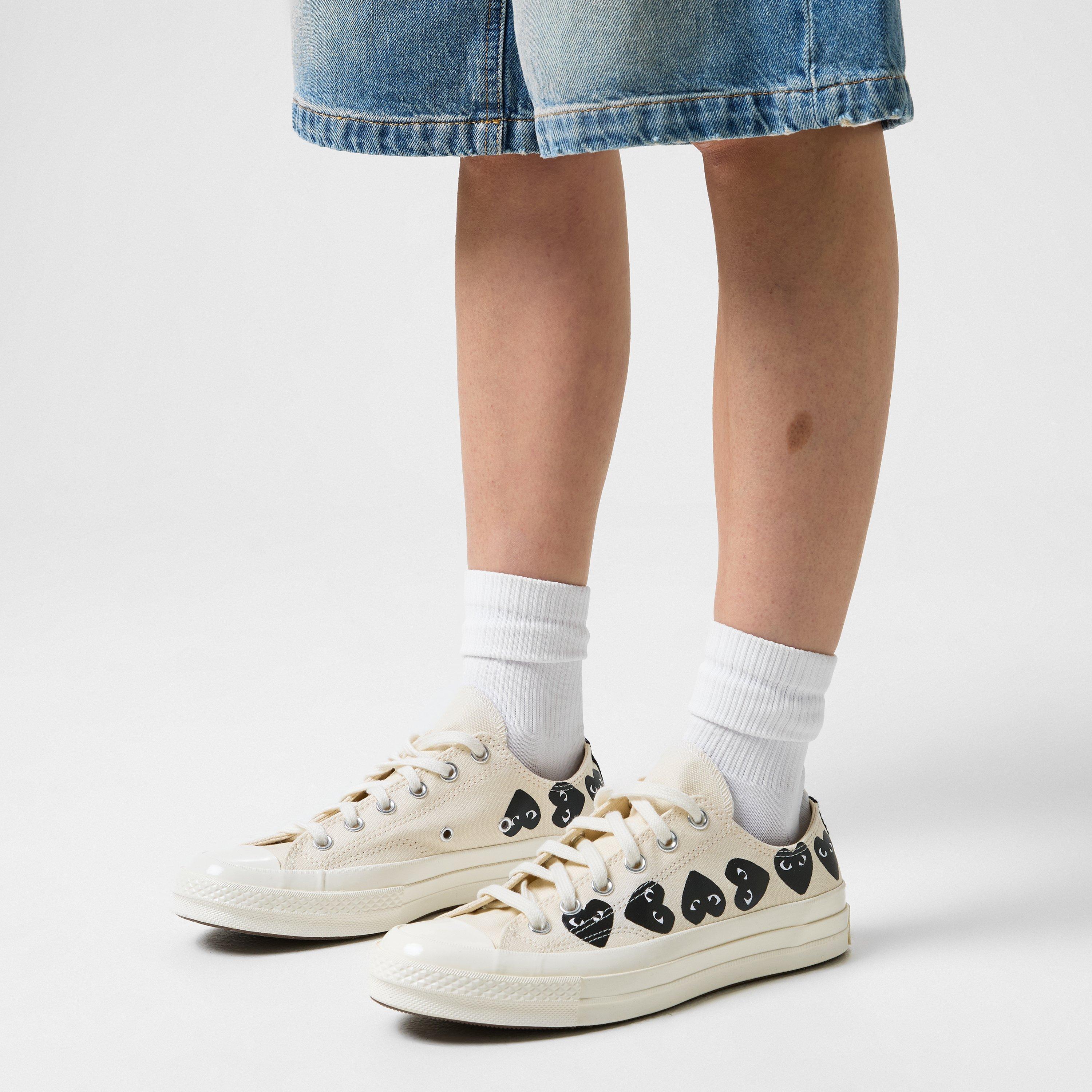 Beige 2 - Comme des Garcons PLAY - Multi Hearts-Print Low-Top Sneakers - 2