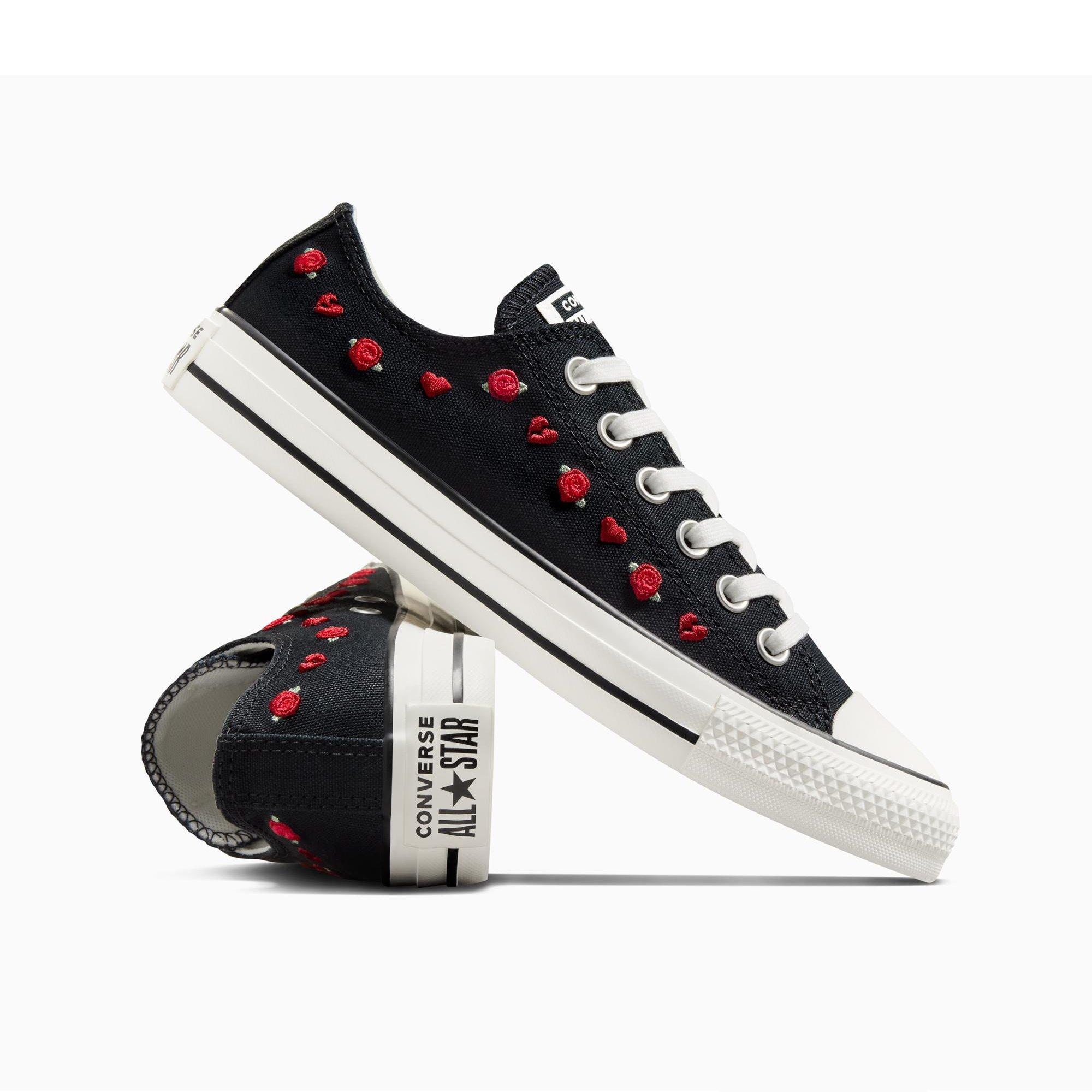 001-Black/Red - Converse - Women's Chuck Taylor All Star Canvas Trainers - 3